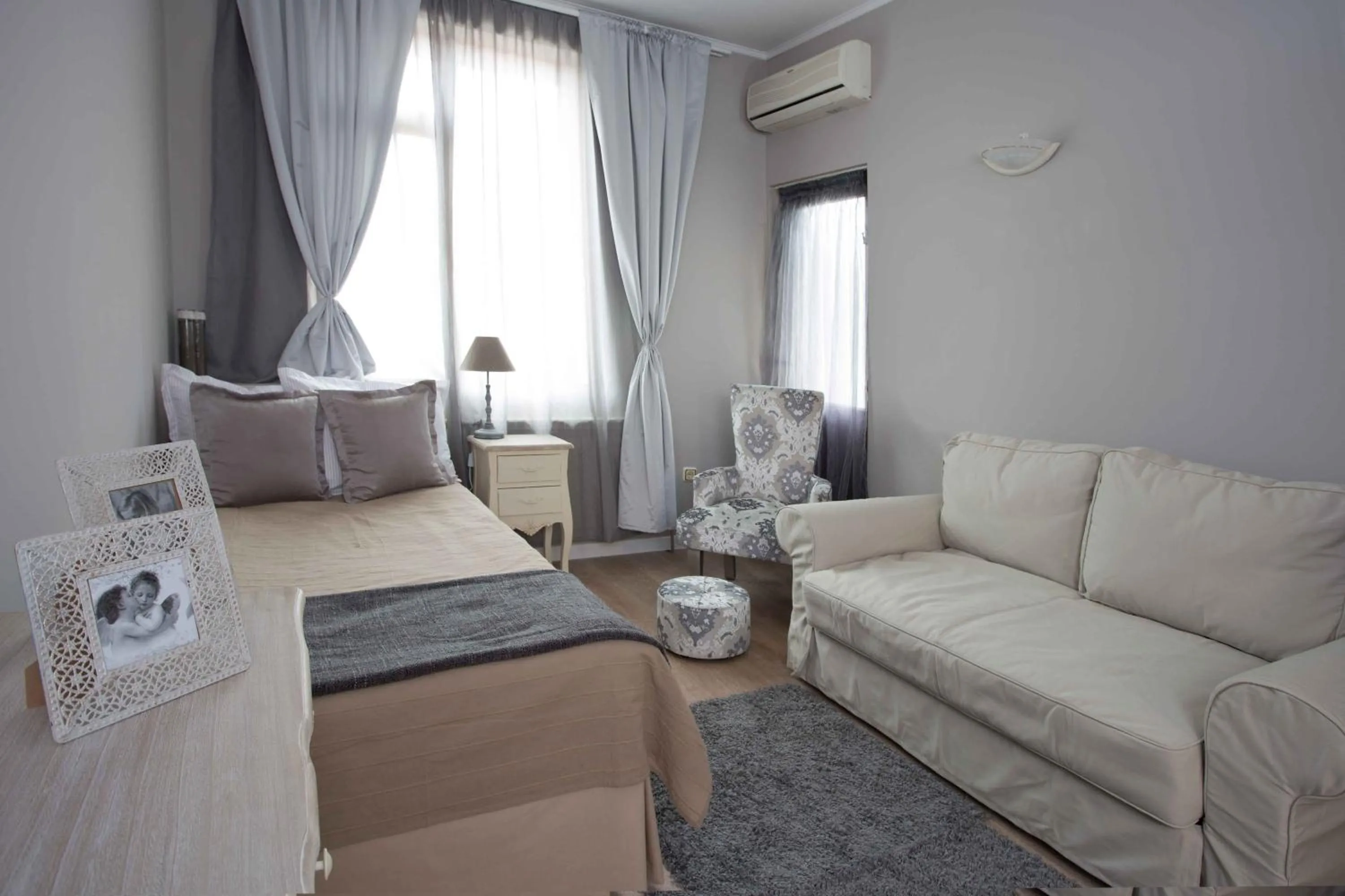 Bed in Family hotel The Castle