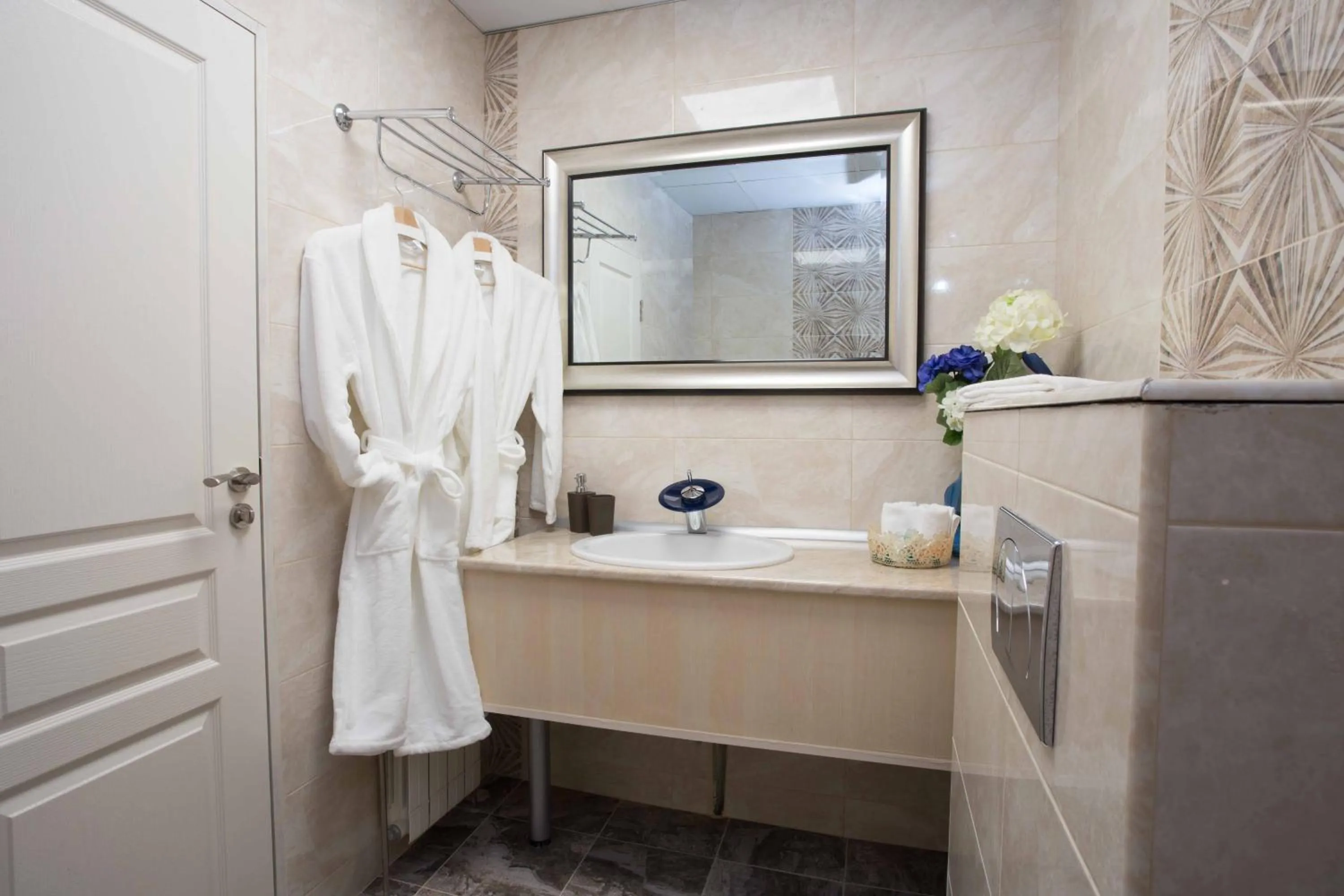 Shower in Family hotel The Castle