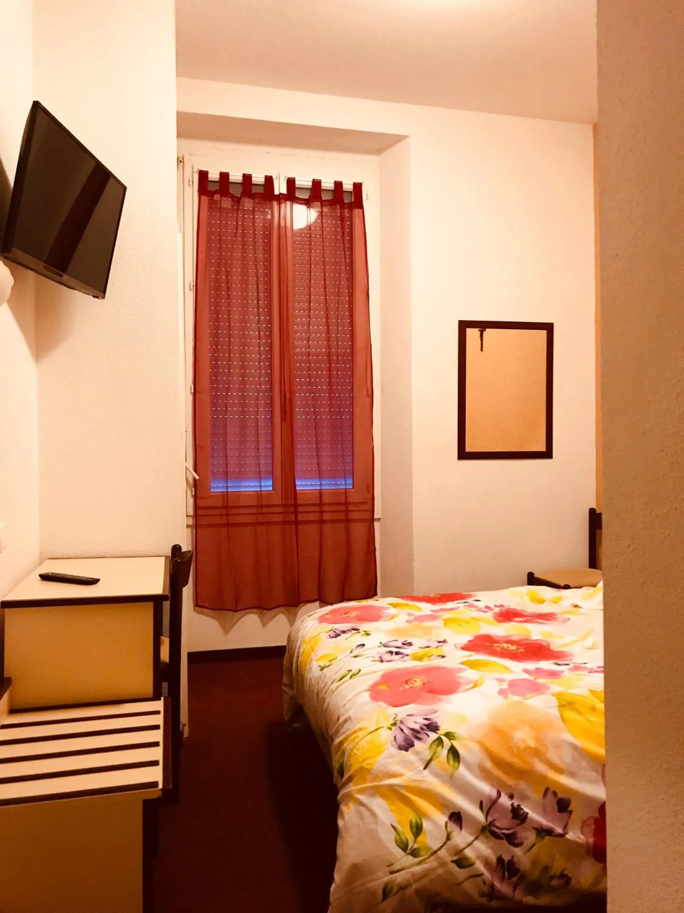 Bed in Hôtel Myosotis