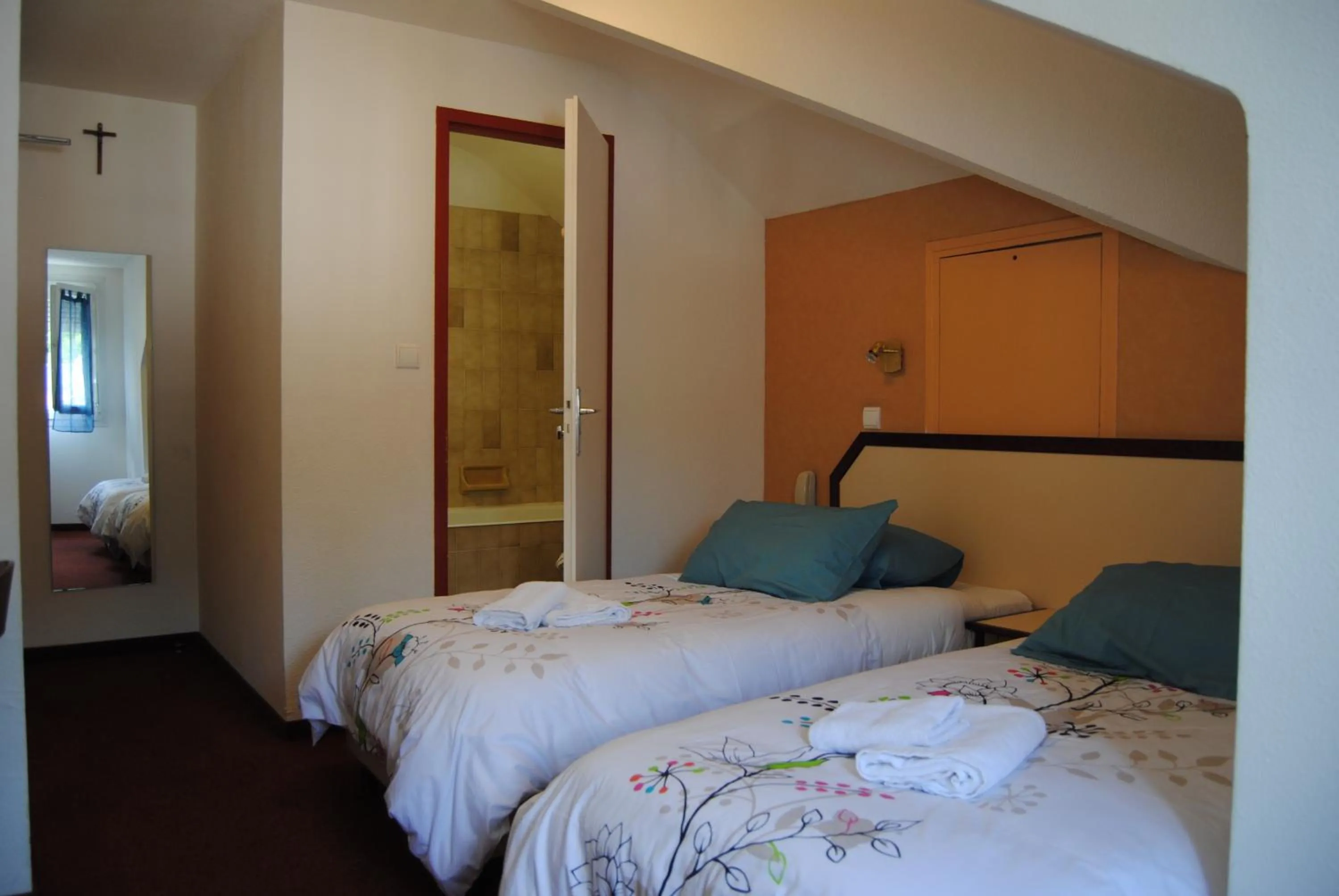 Bed in Hôtel Myosotis