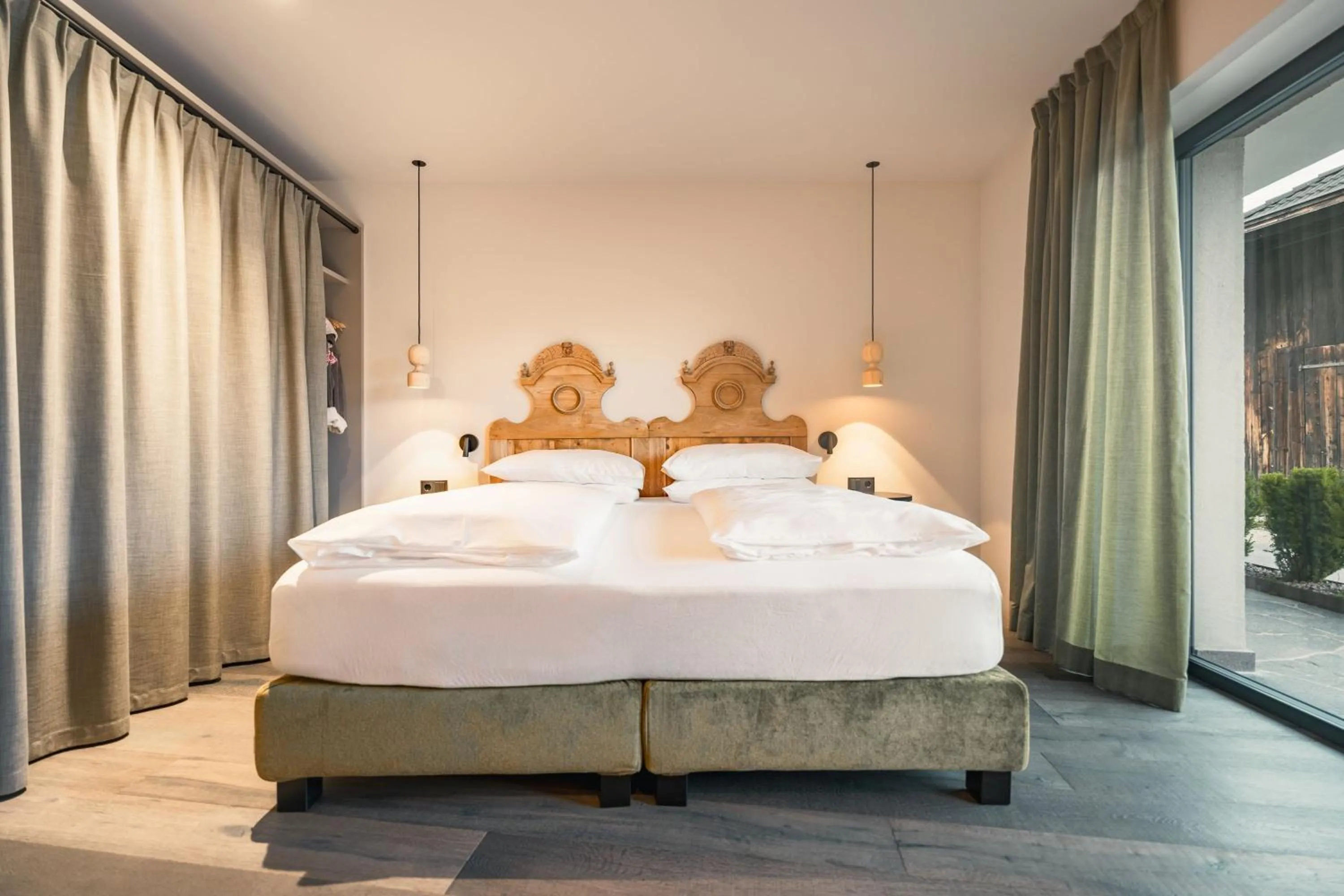 Bed in La Cort My Dollhouse - Adults Only