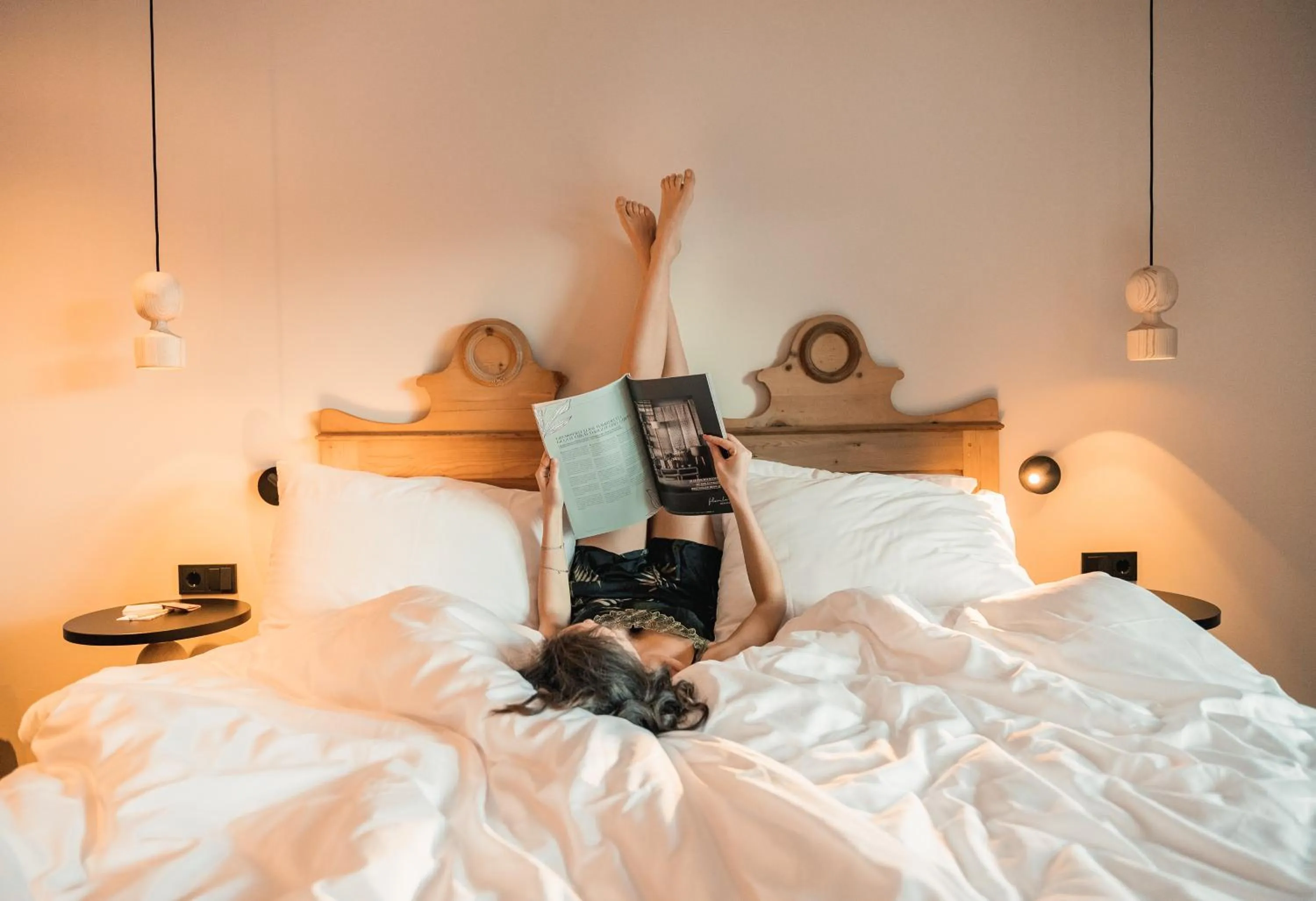 Staff, Bed in La Cort My Dollhouse - Adults Only