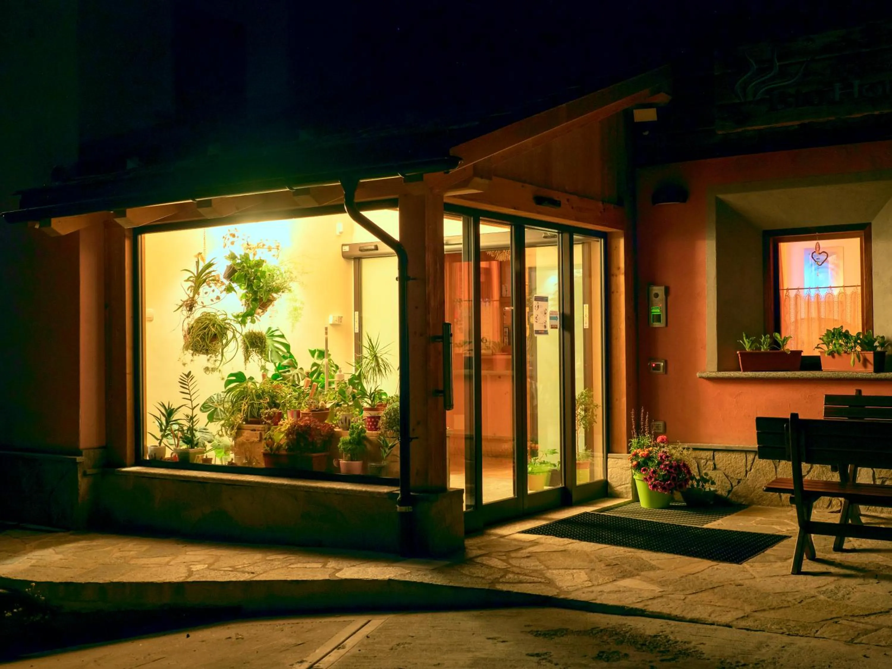 Facade/entrance in Bio Hotel Villa Cecilia