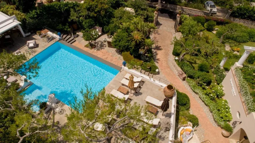 Garden in Hotel Orsa Maggiore