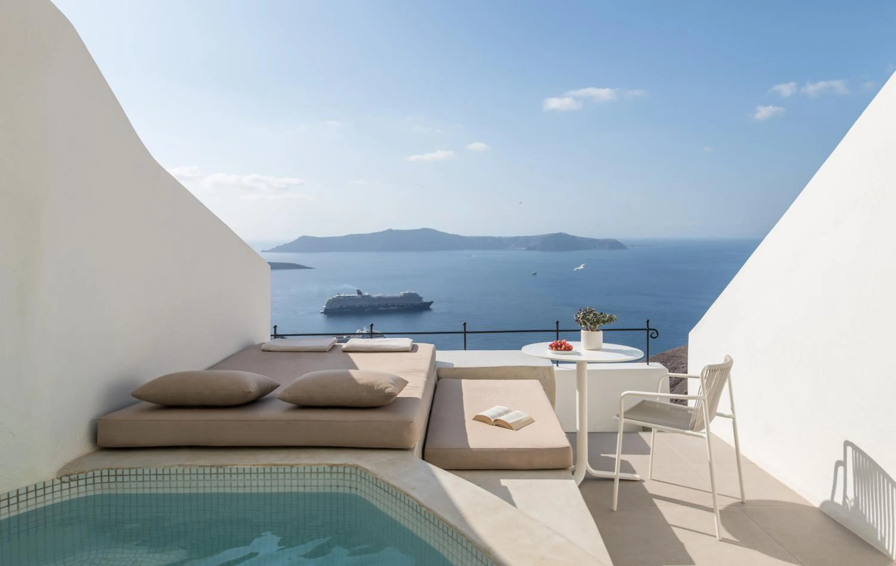 Hot Tub in Enigma Suites