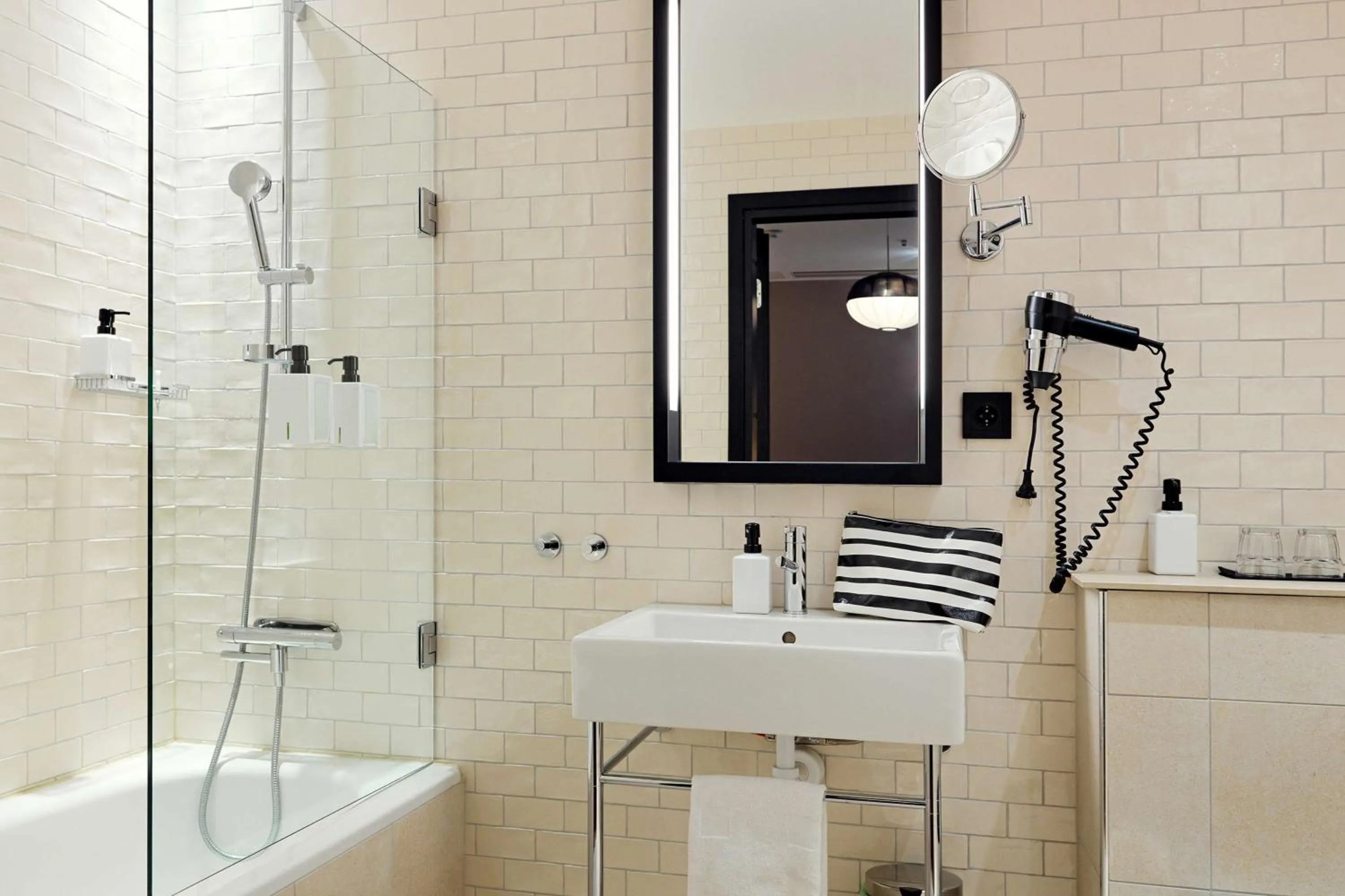 Bedroom in Scandic Grand Central