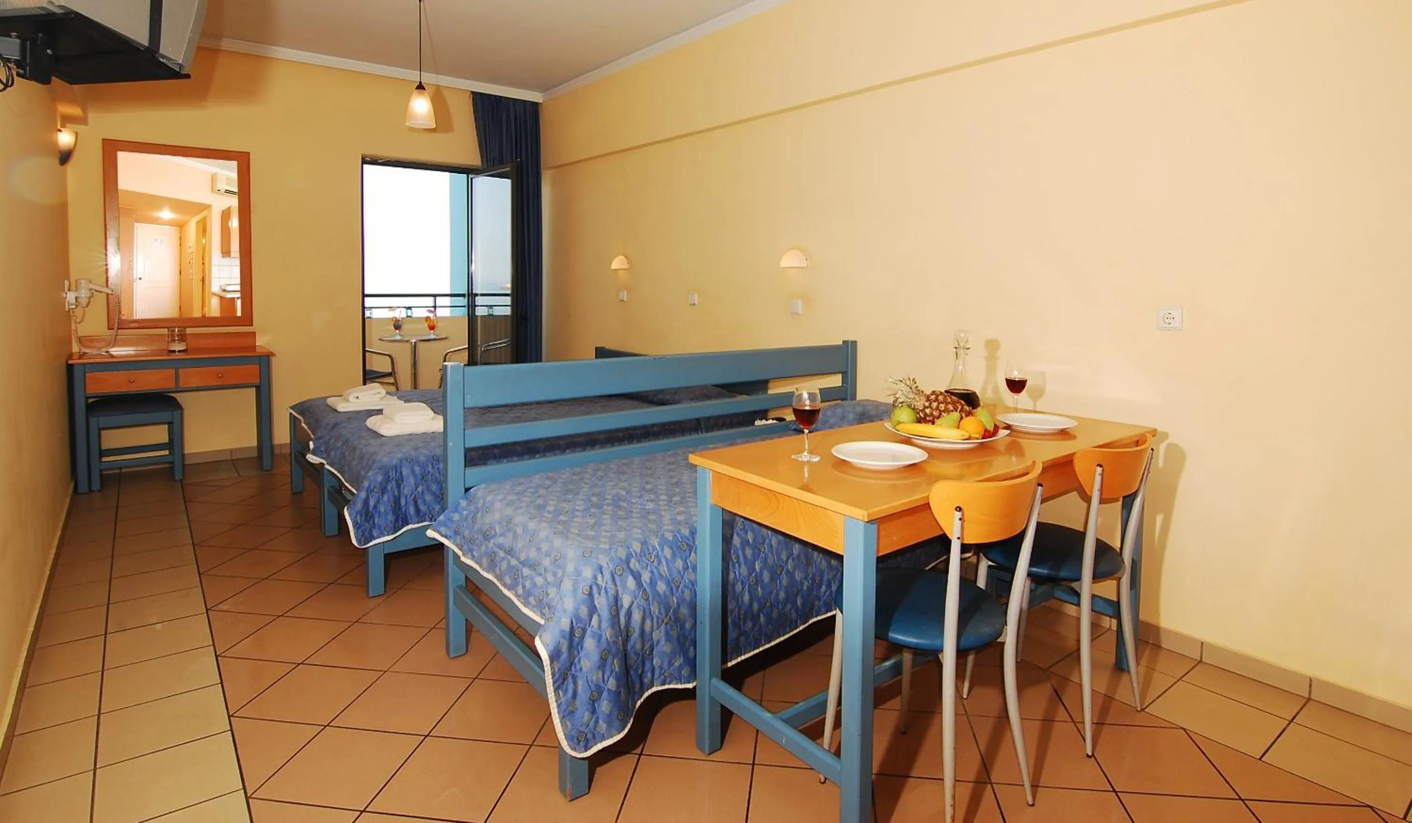 Photo of the whole room, Bed in Medusa Apartments