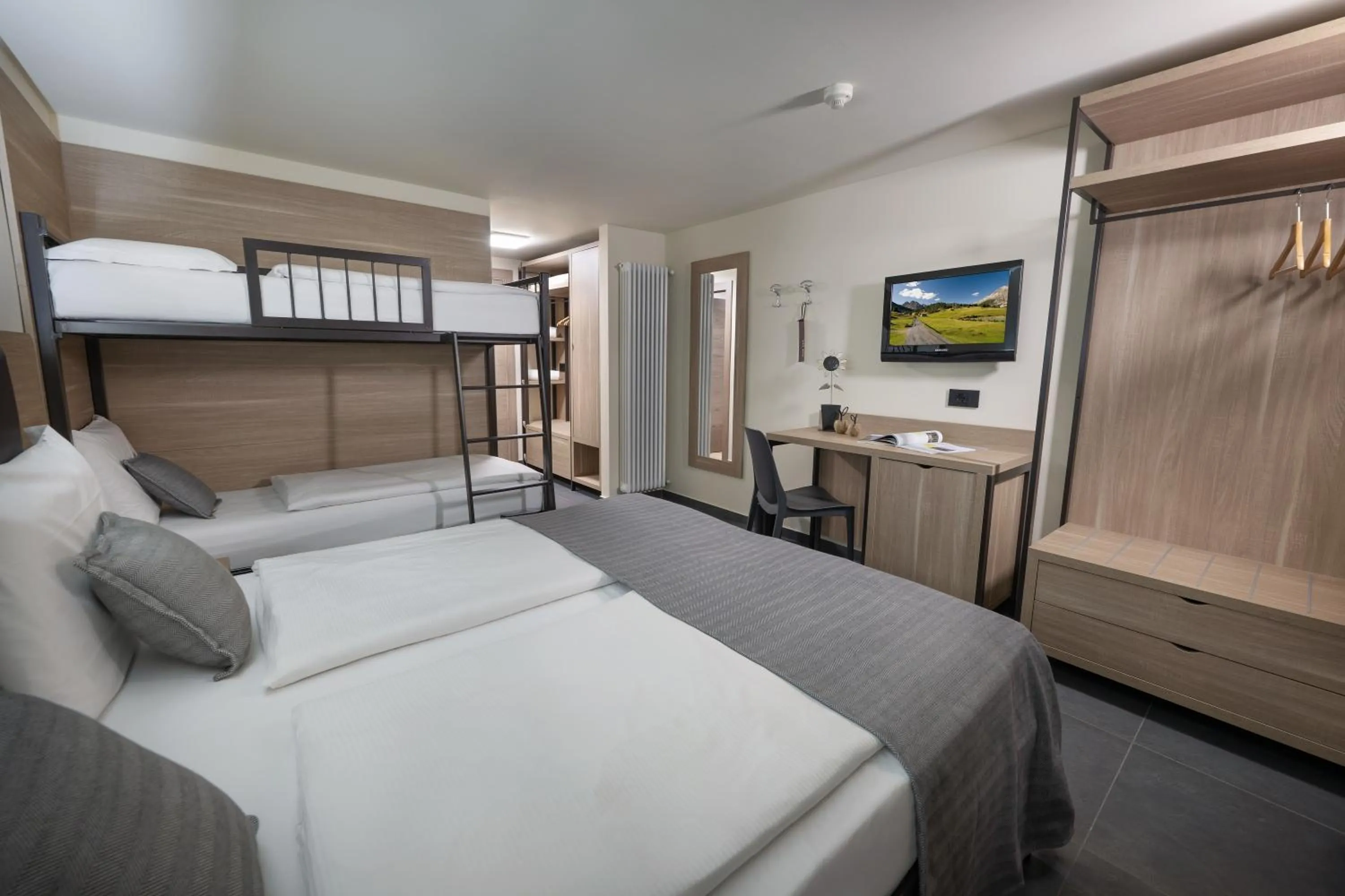 Bedroom, Bed in Hotel Loredana