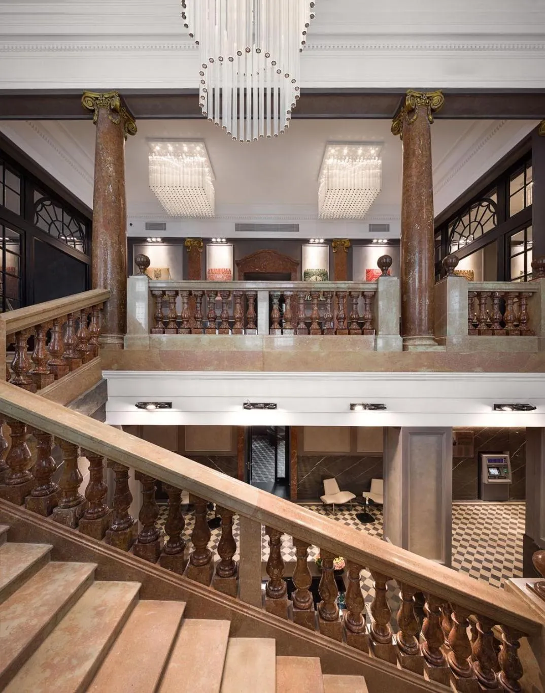 Property building in BANKHOTEL