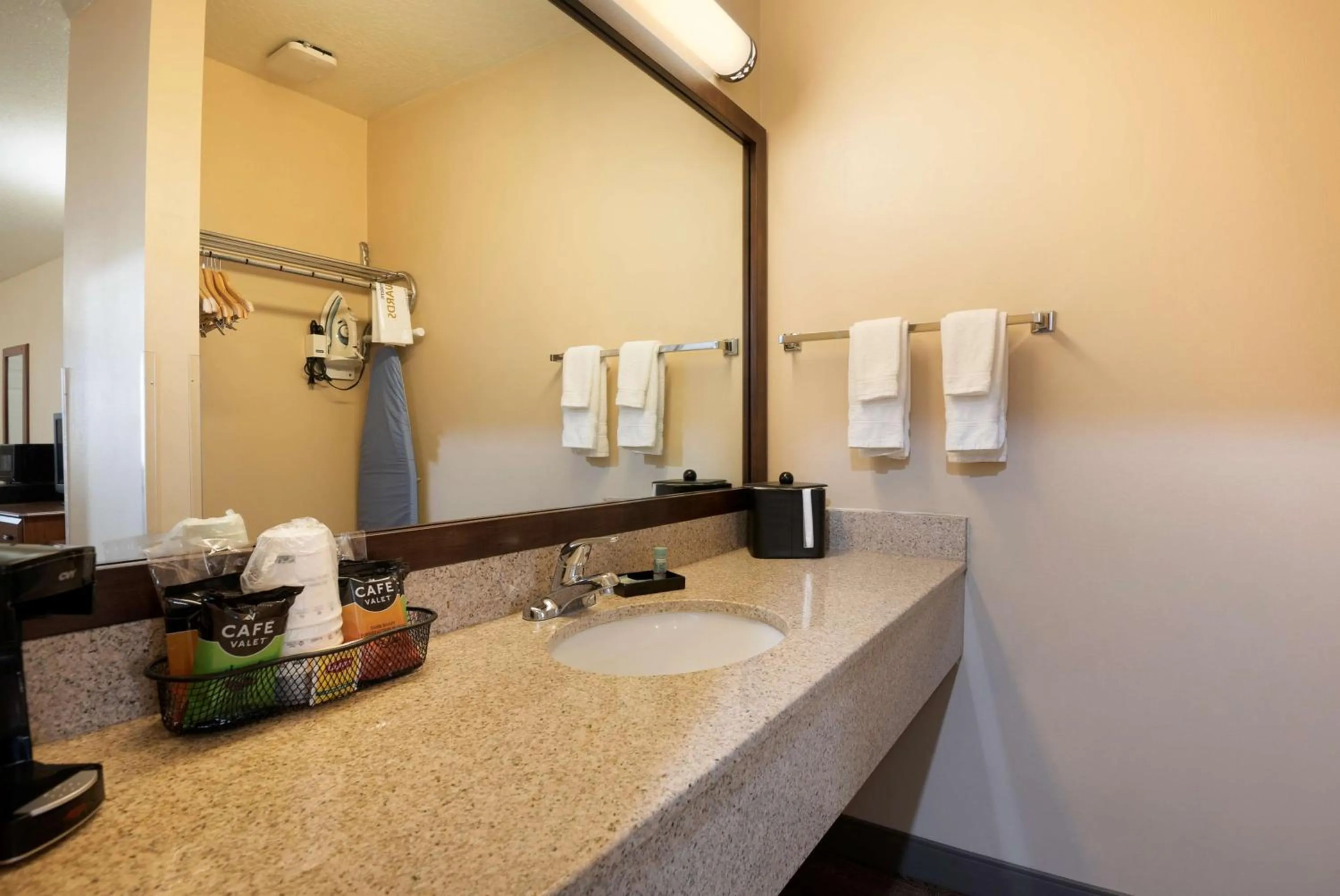 Bathroom in SureStay Hotel by Best Western Fernley