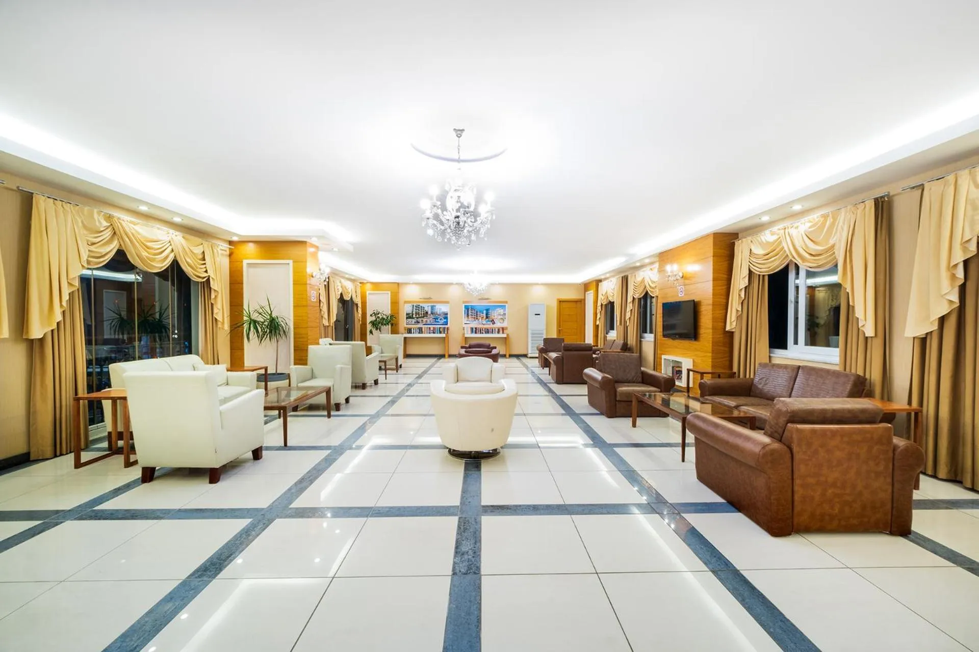 Lobby or reception in Villa Sunflower Hotel - All Inclusive