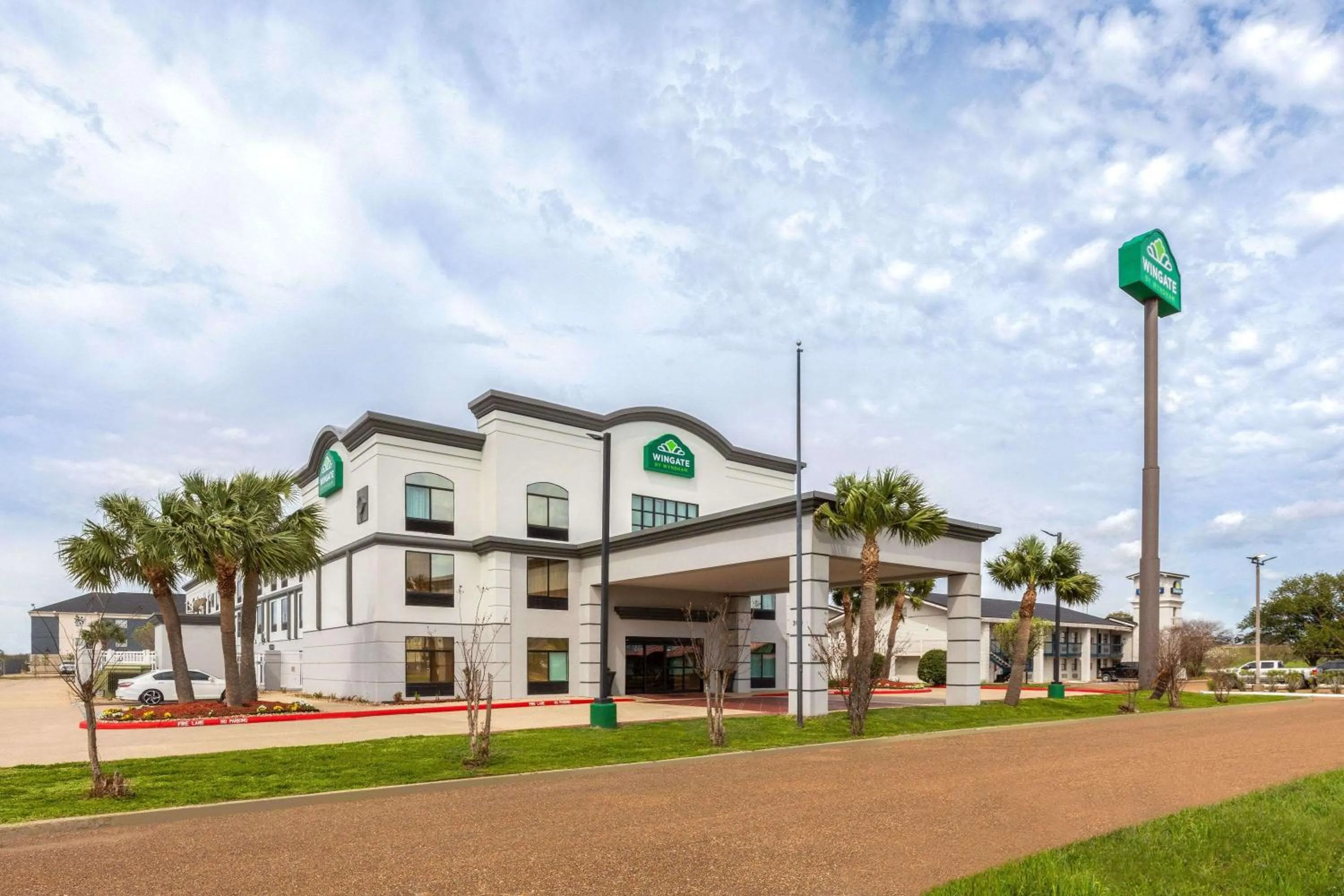 Property building in Wingate by Wyndham Sulphur Near Lake Charles