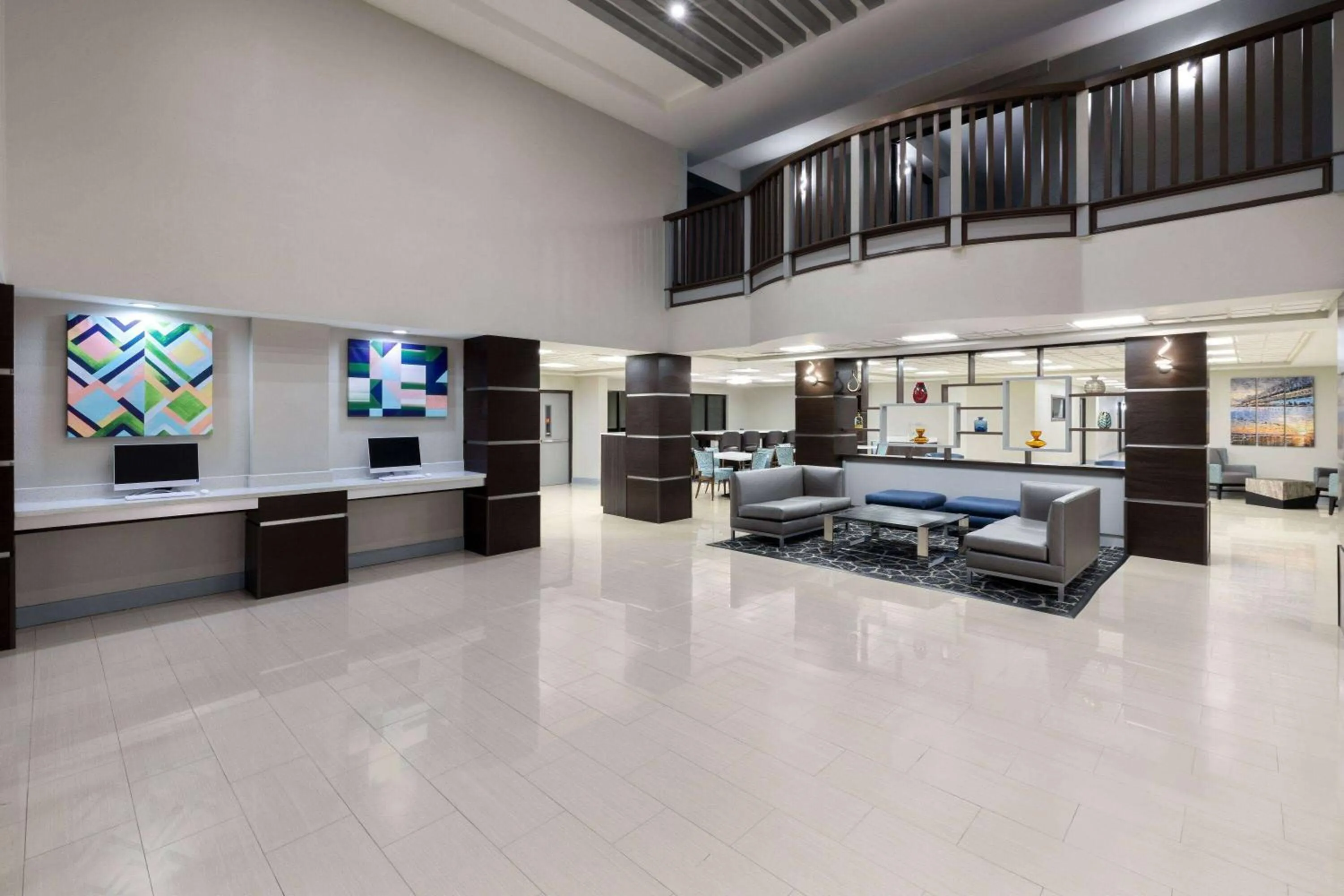 Lobby or reception in Wingate by Wyndham Sulphur Near Lake Charles