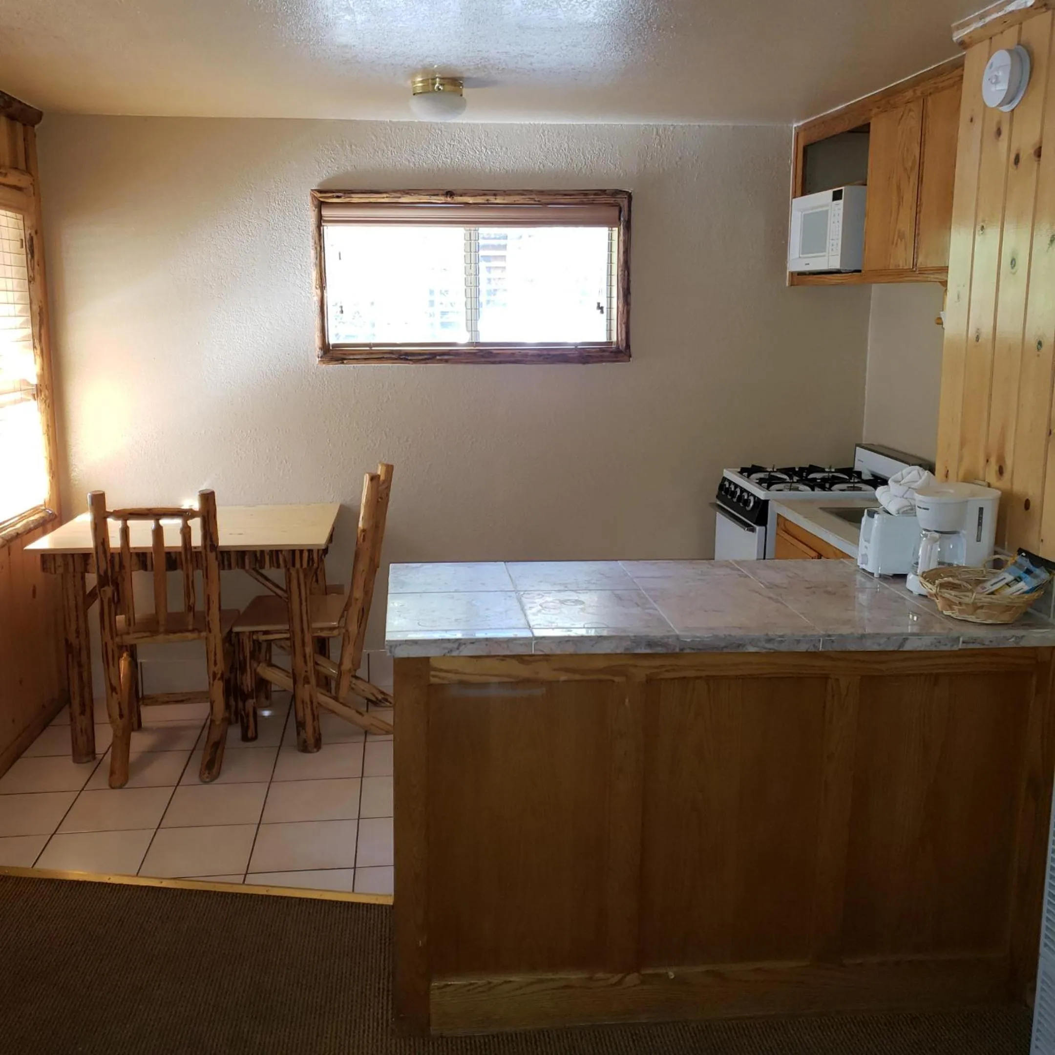 Kitchen or kitchenette in Big Bear Frontier