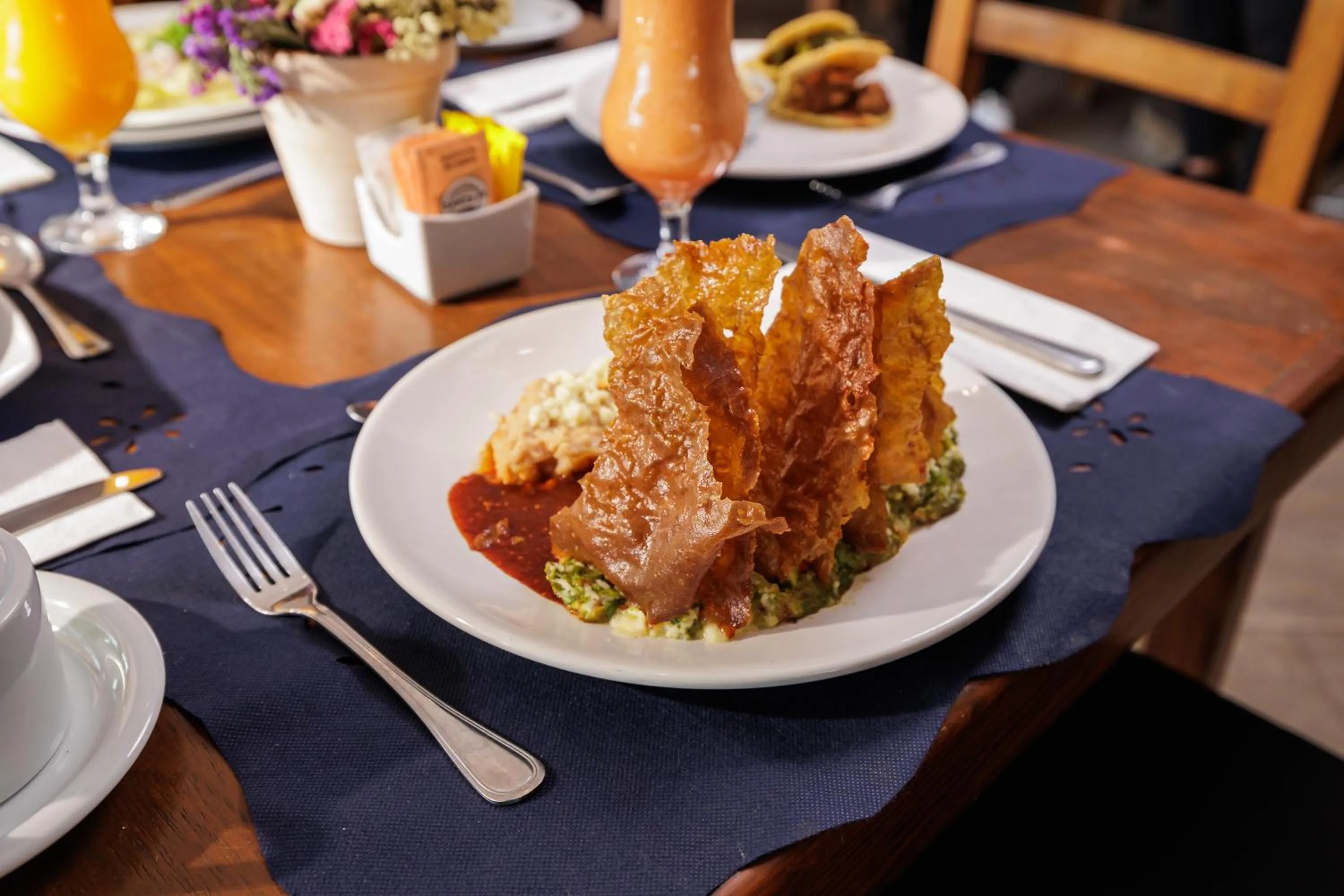 Restaurant/places to eat in Hotel Suites México Plaza León Campestre