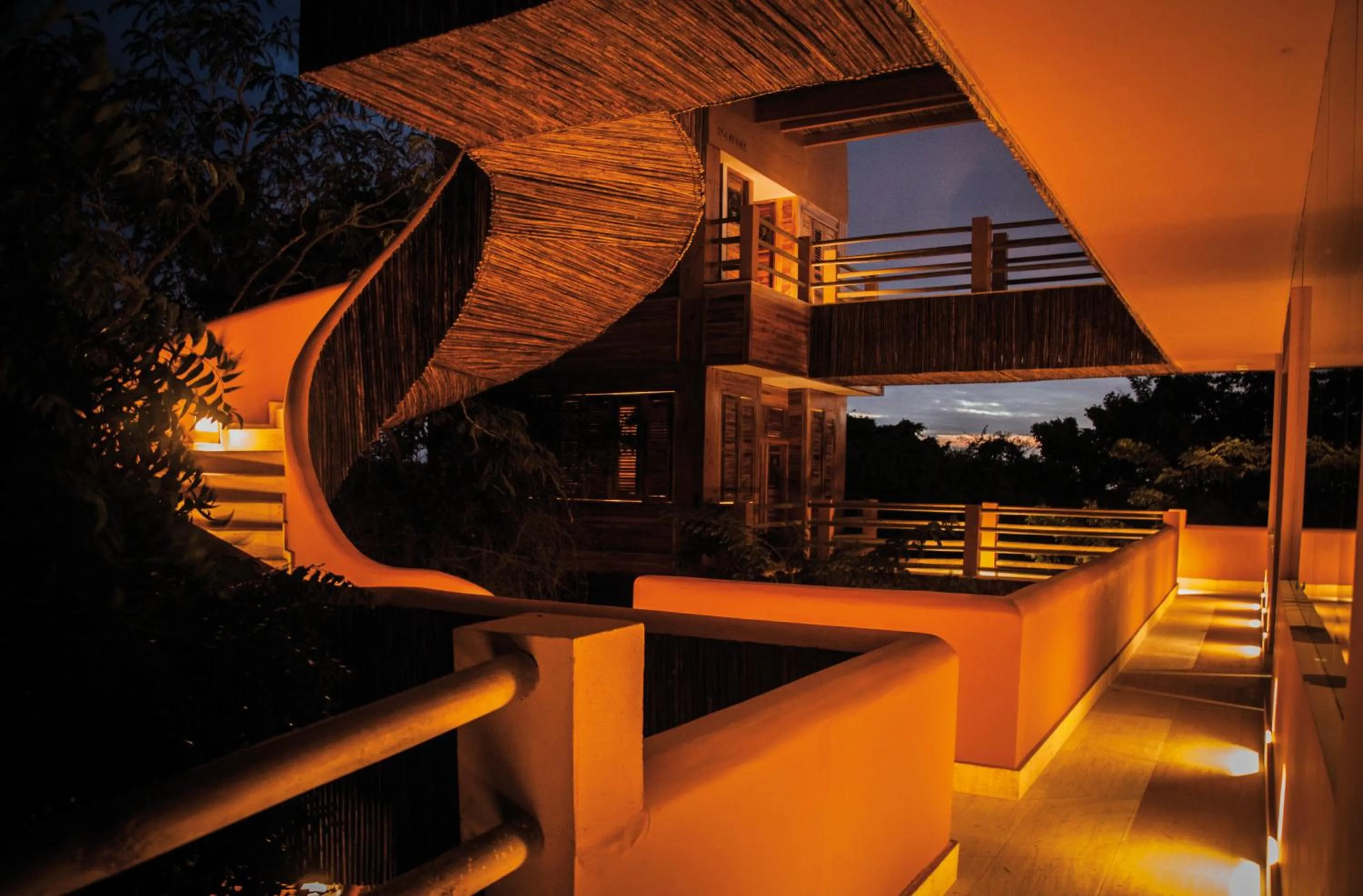 Night in Hotel Las Islas