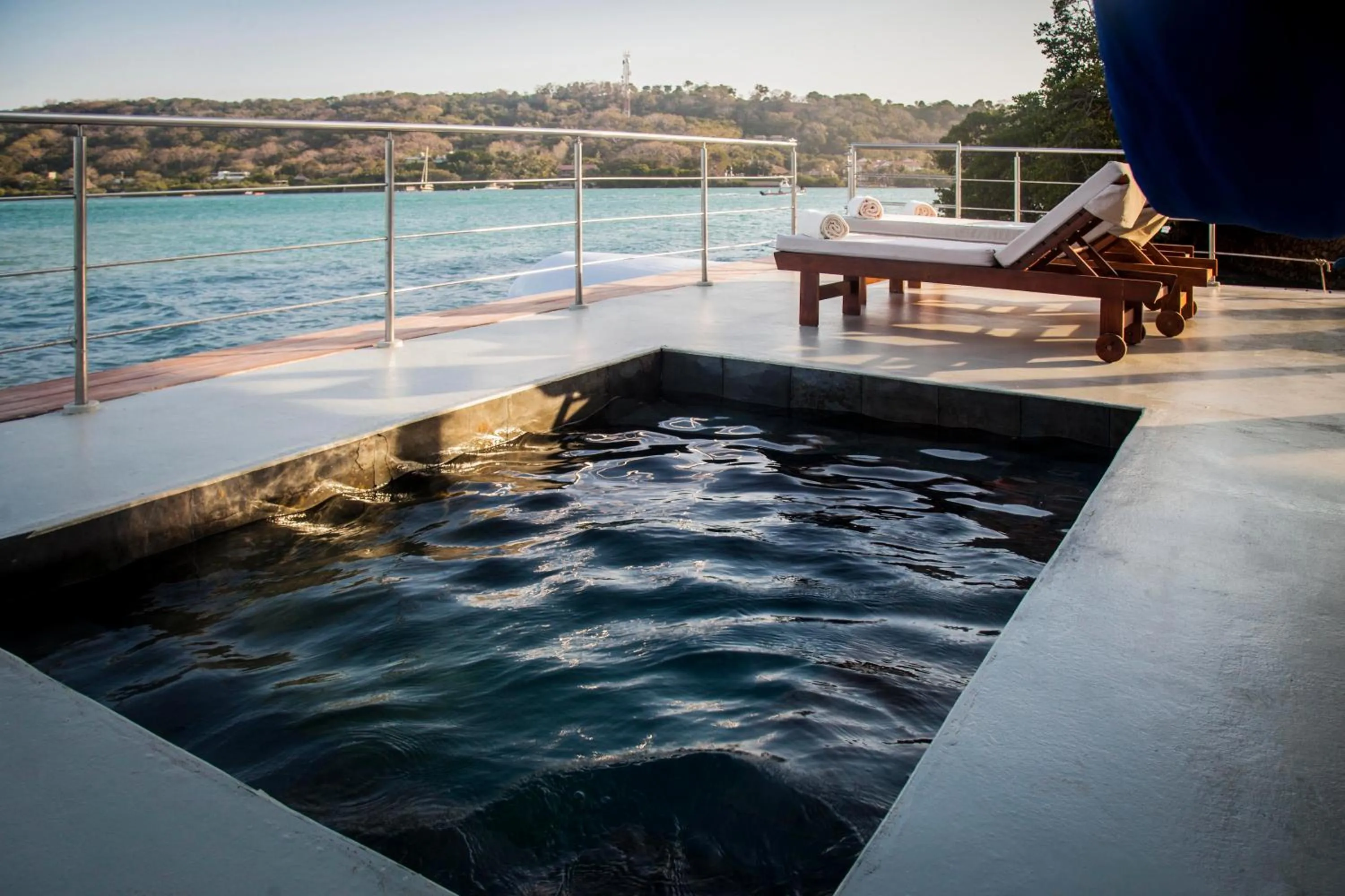 Swimming pool in Hotel Las Islas