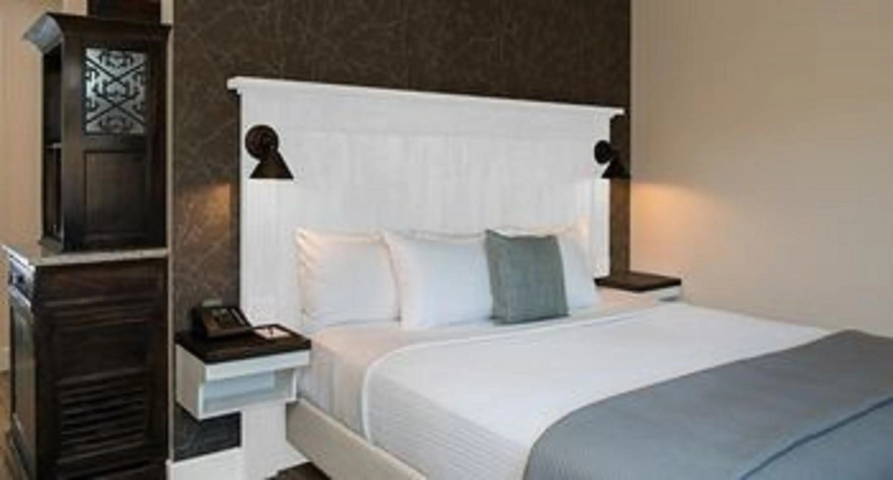 Bed in Village Hotel on Biltmore Estate