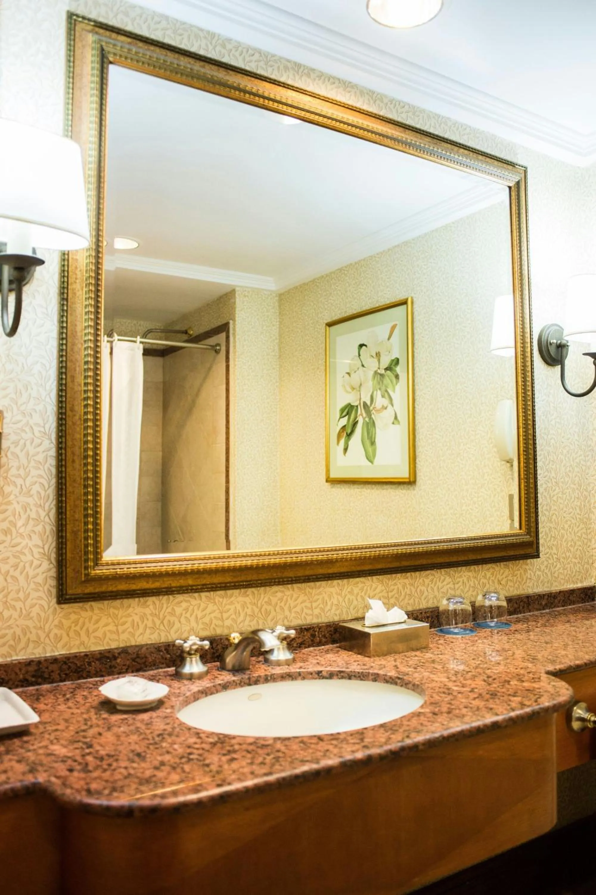 Bathroom in Sheraton Pilar Hotel & Convention Center