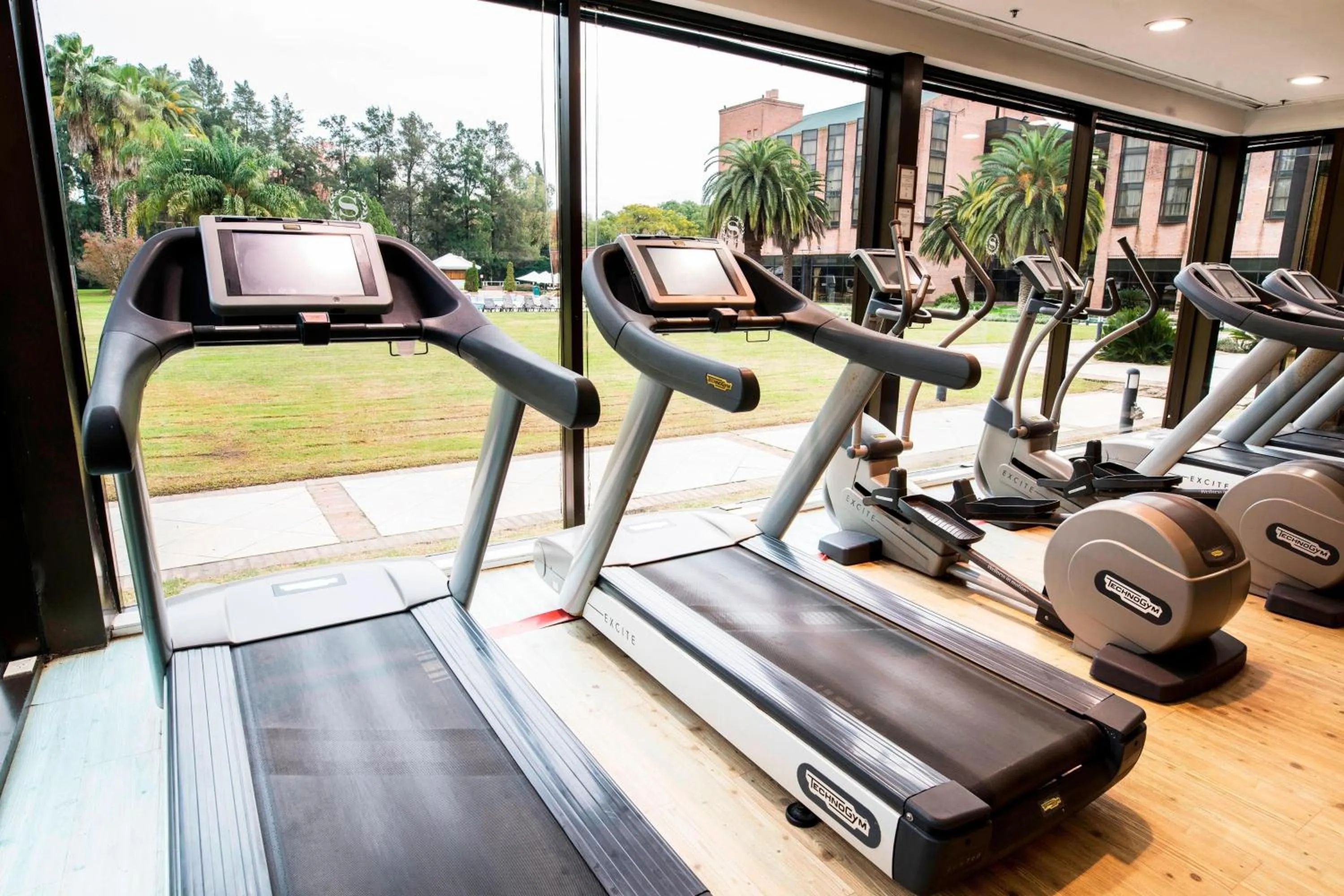 Fitness centre/facilities in Sheraton Pilar Hotel & Convention Center