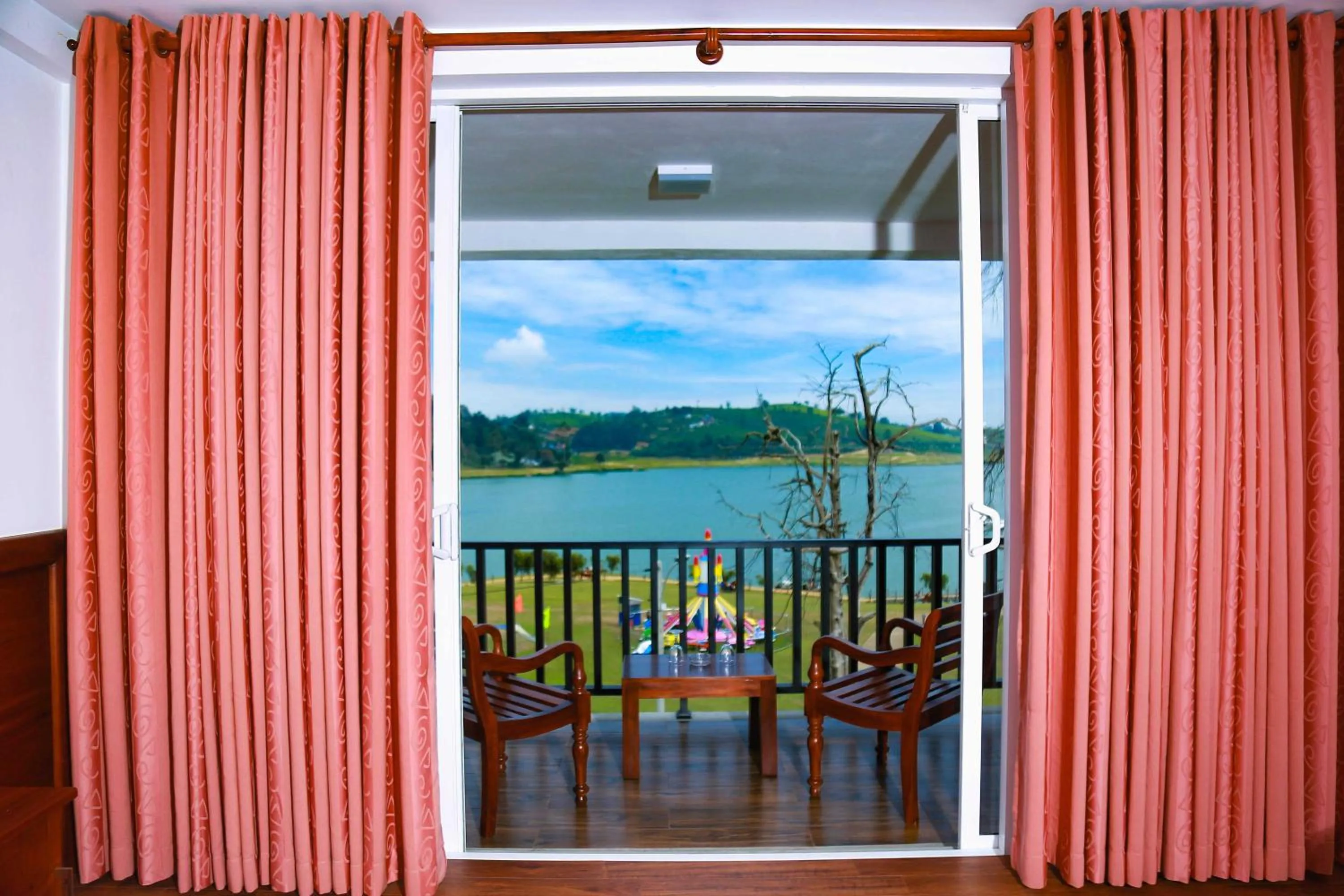 Day in Royal Lake Hotel