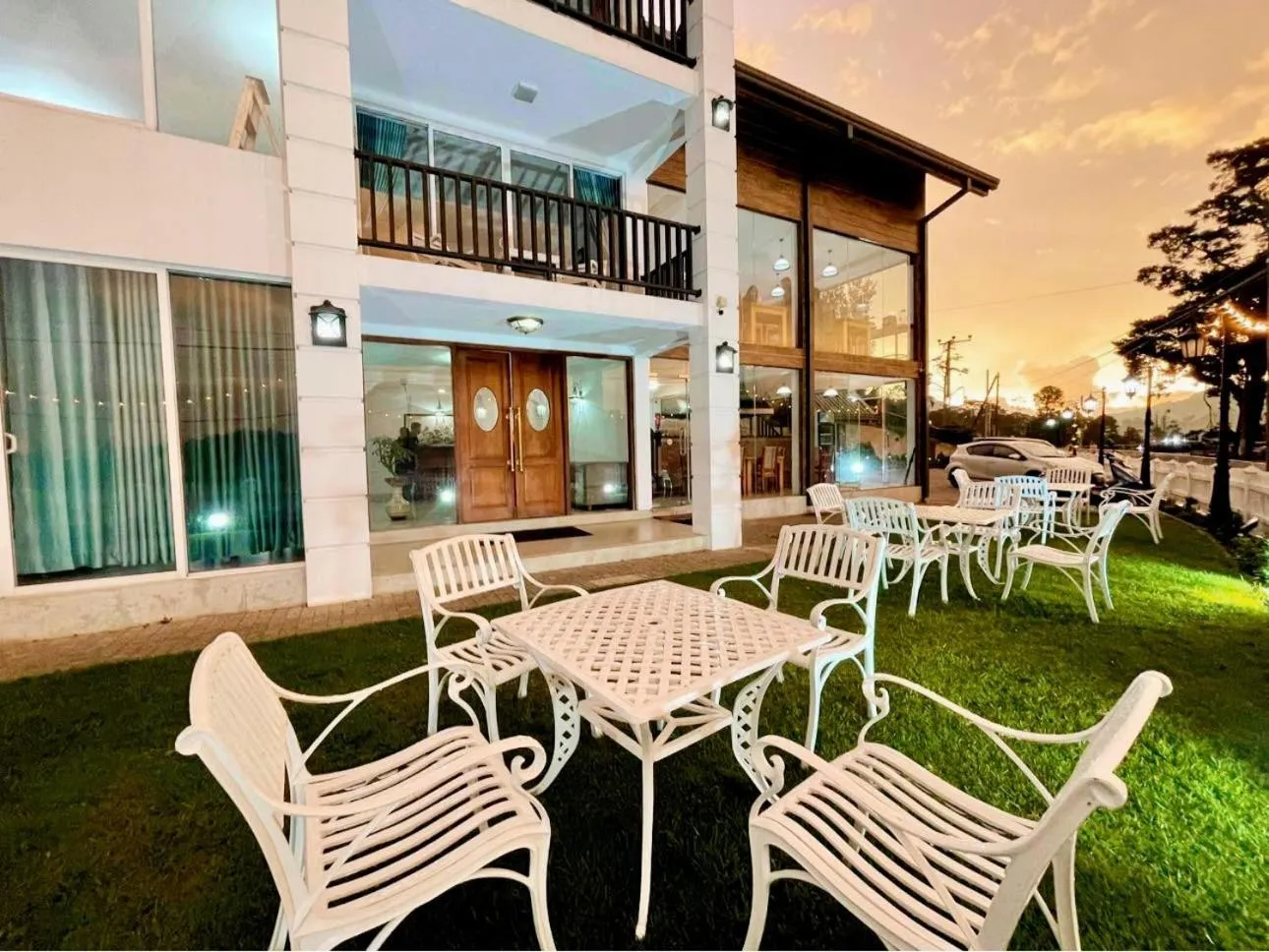 Property building in Royal Lake Hotel