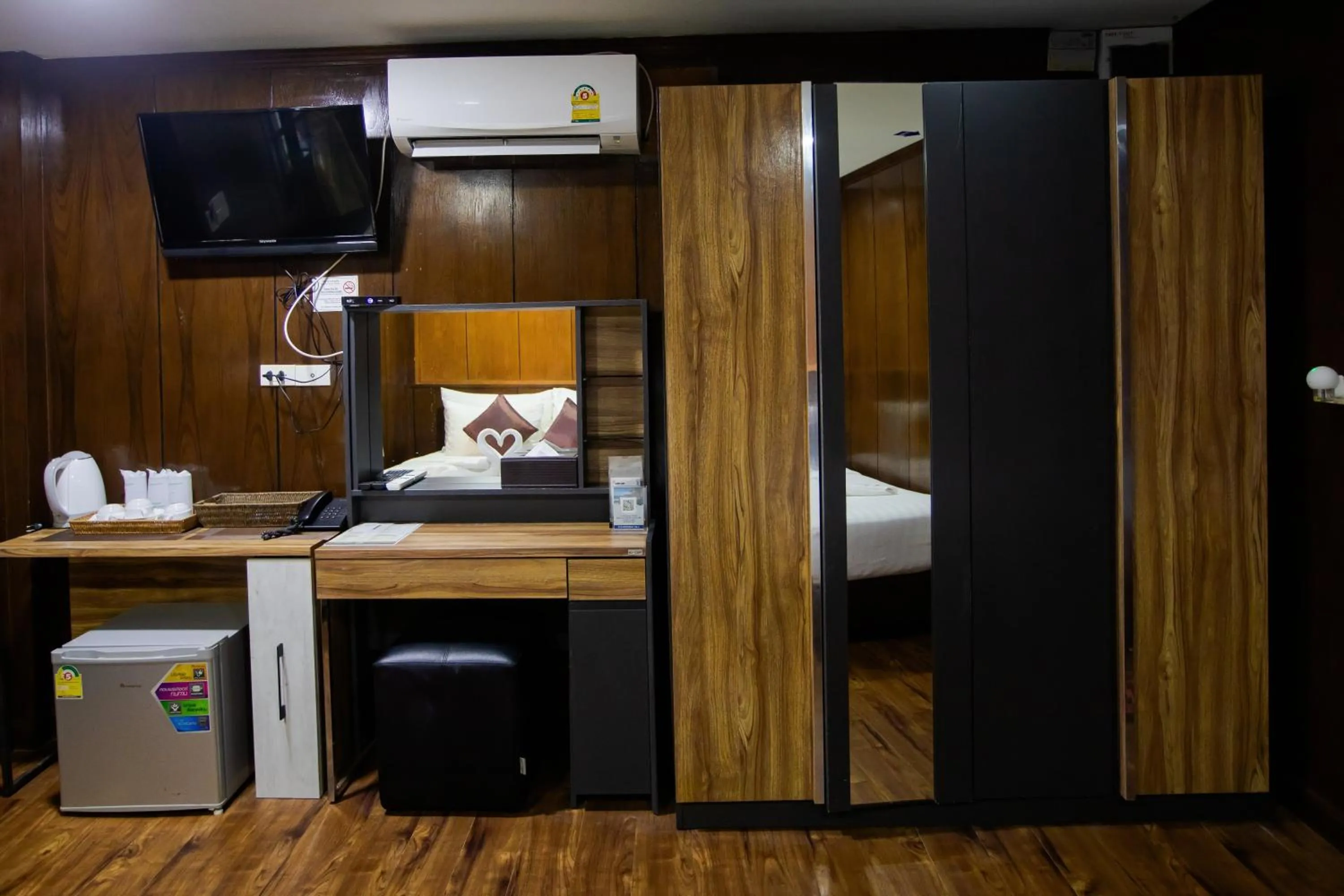 TV and multimedia, Bed in Chareena Hill Beach Resort