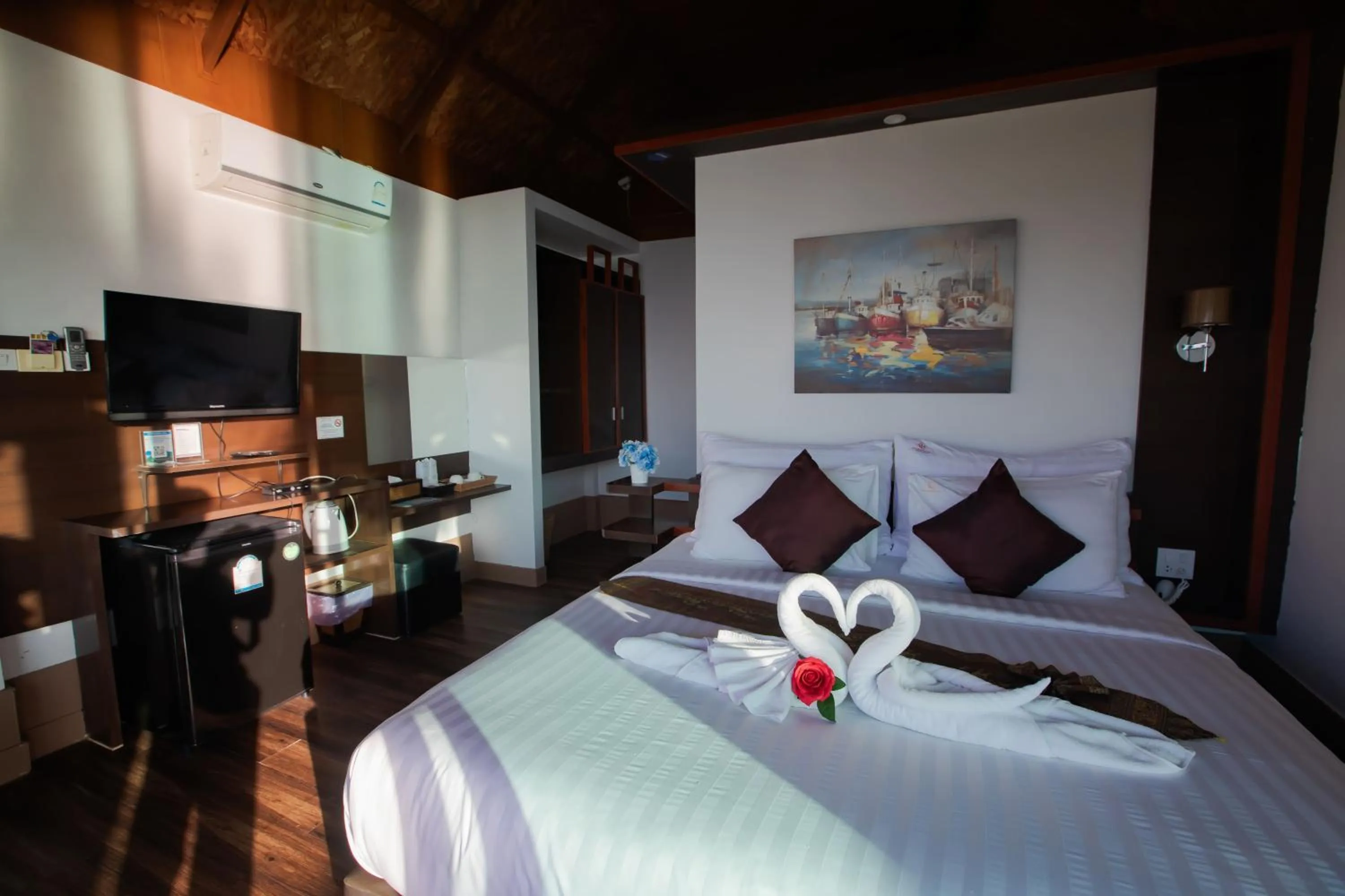 Bed in Chareena Hill Beach Resort