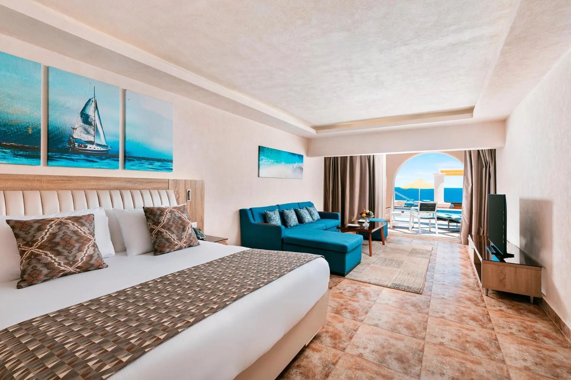 Bed in Pickalbatros Citadel Resort Sahl Hasheesh