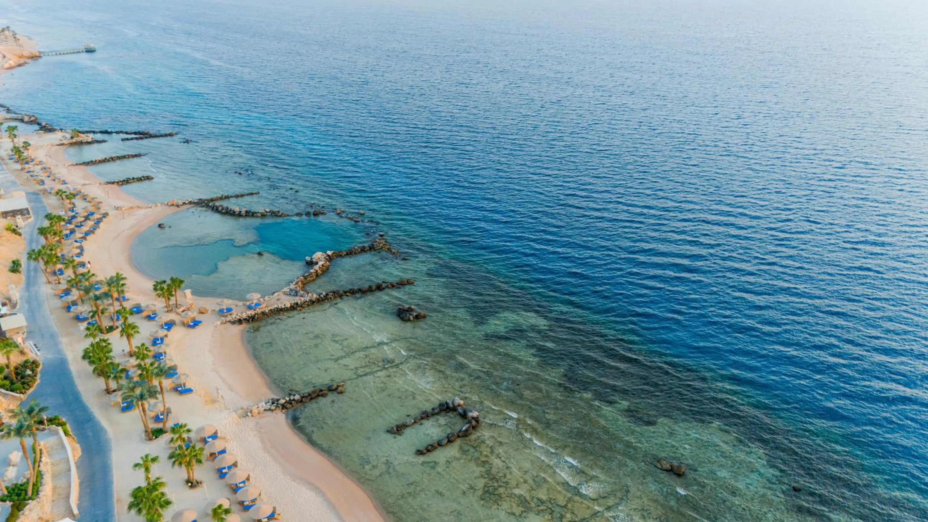 Beach in Pickalbatros Citadel Resort Sahl Hasheesh