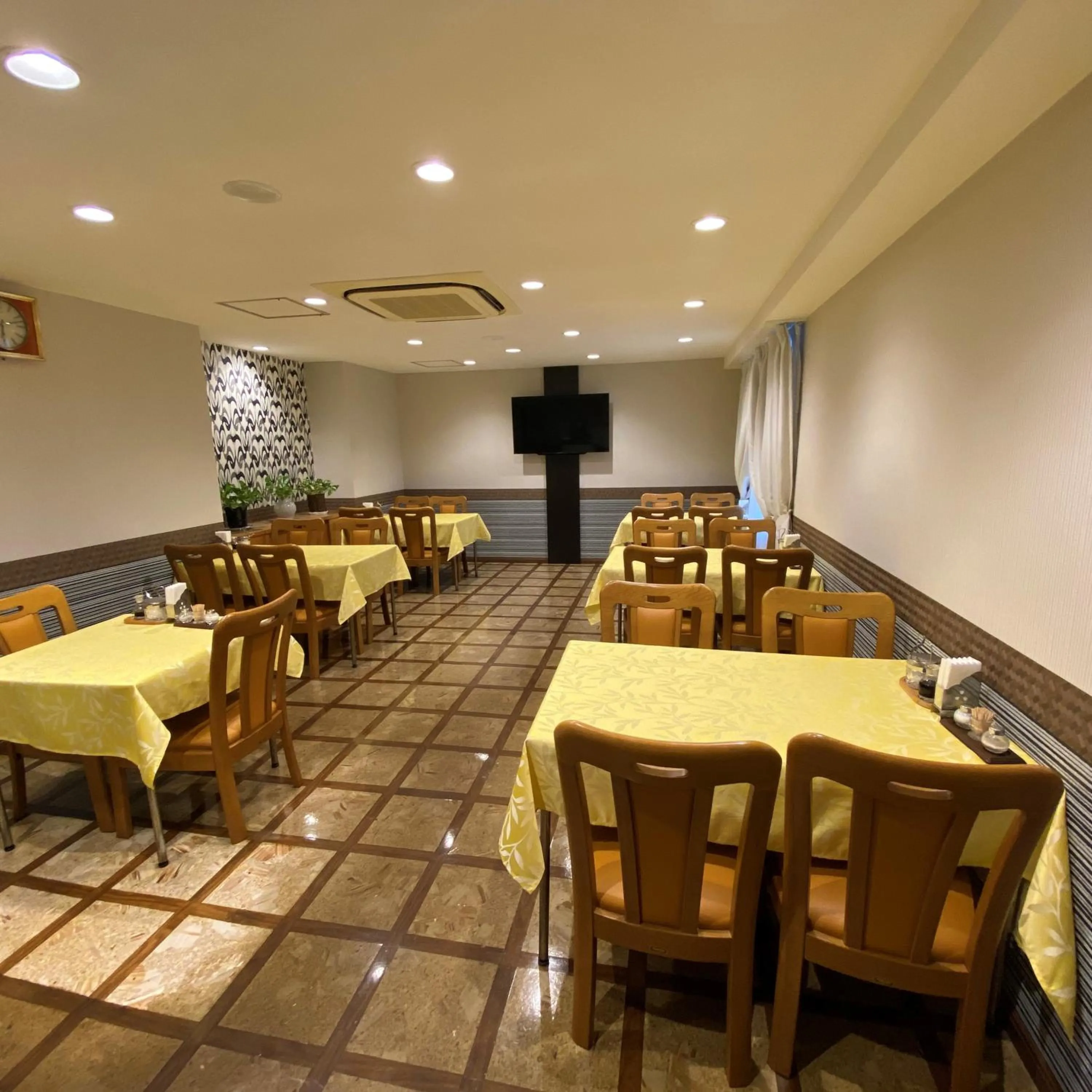 Restaurant/places to eat in APA Hotel Toyohashi-Ekimae