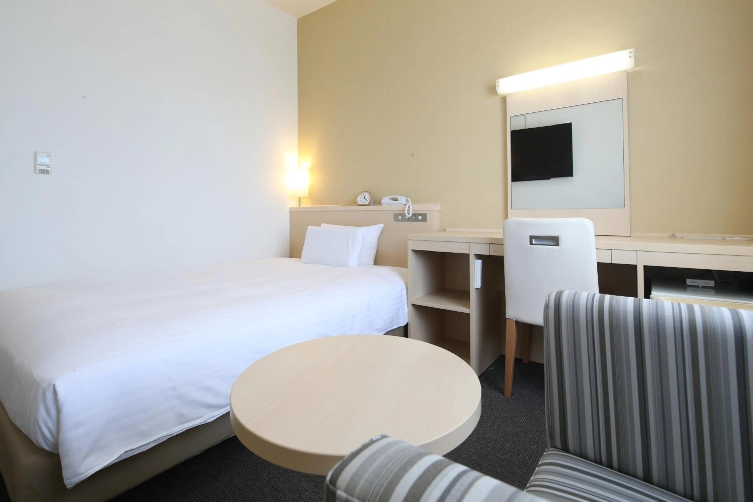 Bed in AB Hotel Mikawa Anjo Honkan