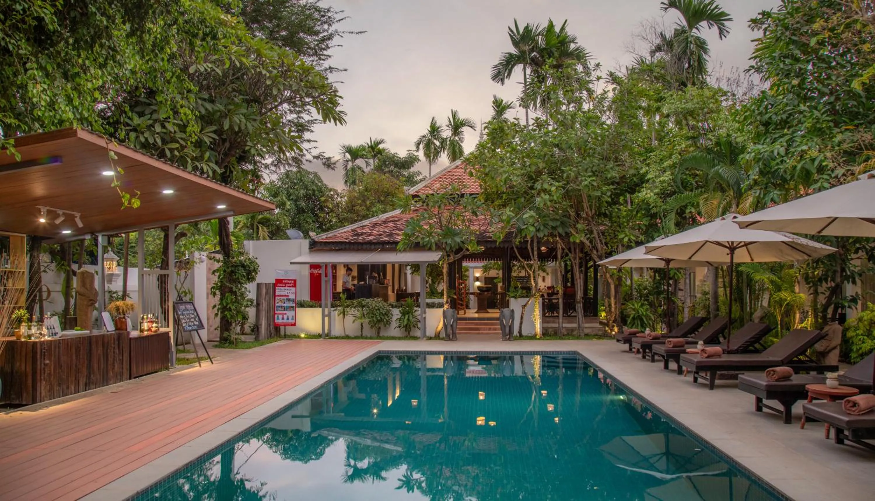 Swimming pool in The Oasis Harbor