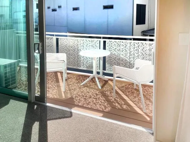 Navigate Seaside Hotel & Apartments