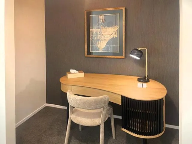 Navigate Seaside Hotel & Apartments