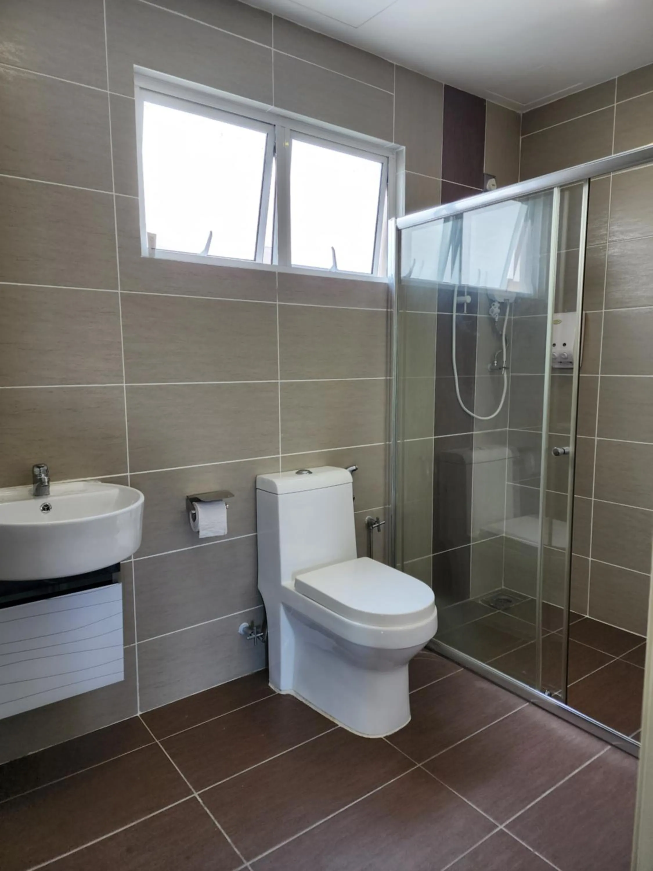 Toilet in Peony Square Residences