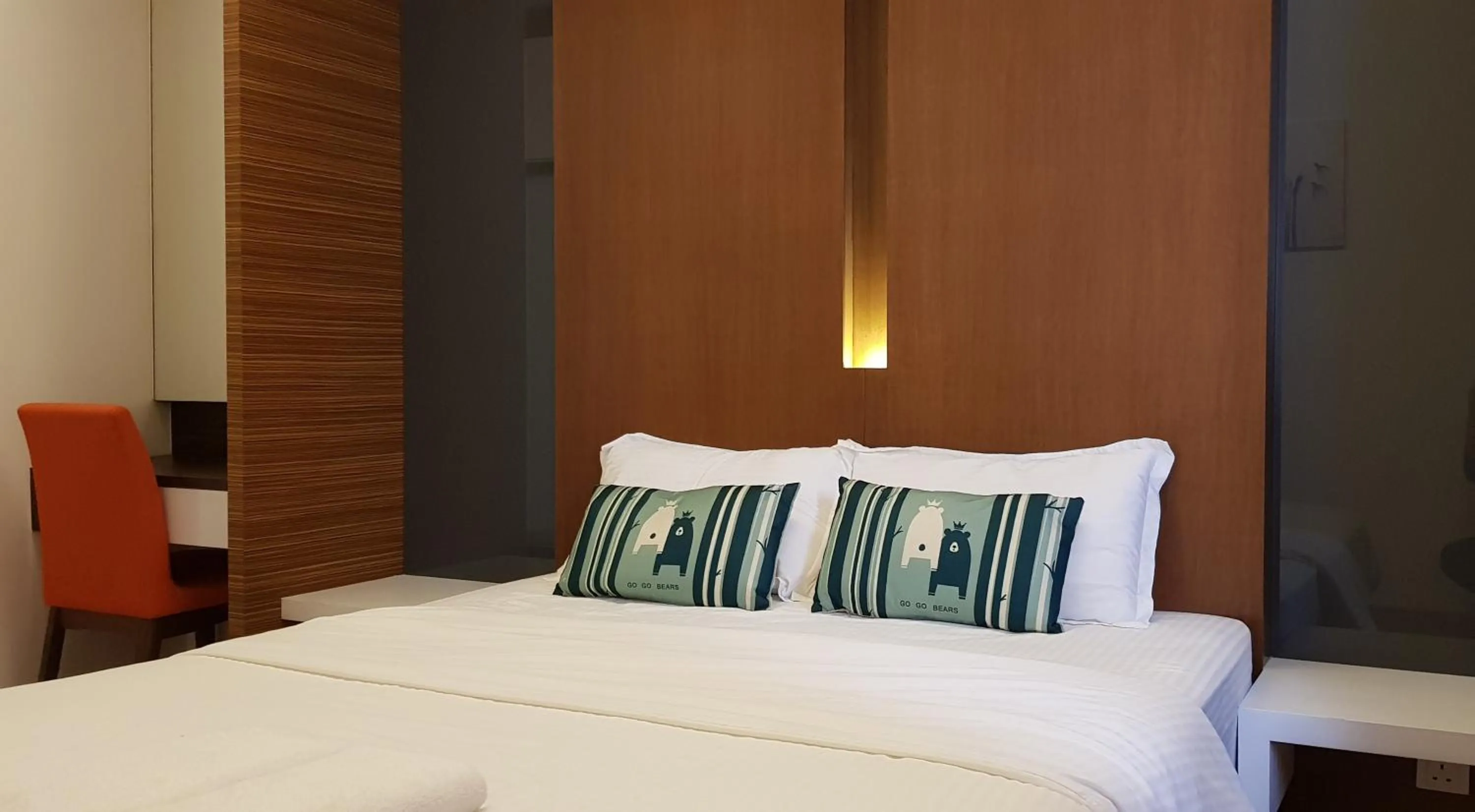 Bedroom, Bed in Peony Square Residences