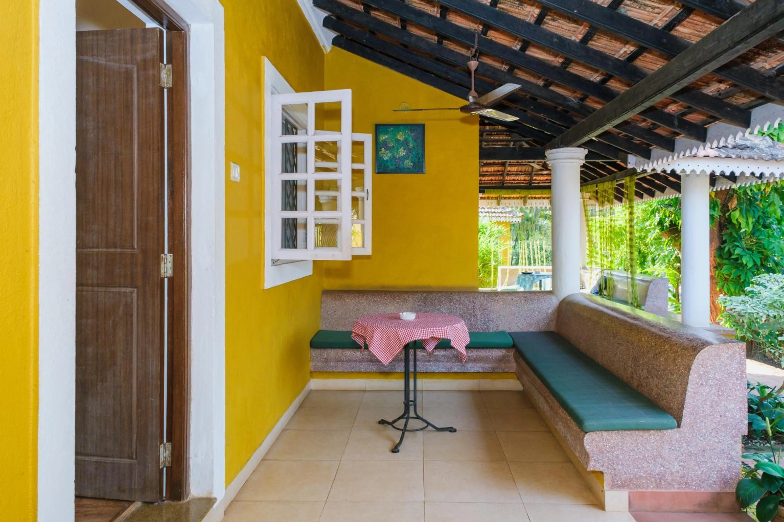 Balcony/Terrace in Granpa's Inn Hotel Bougainvillea