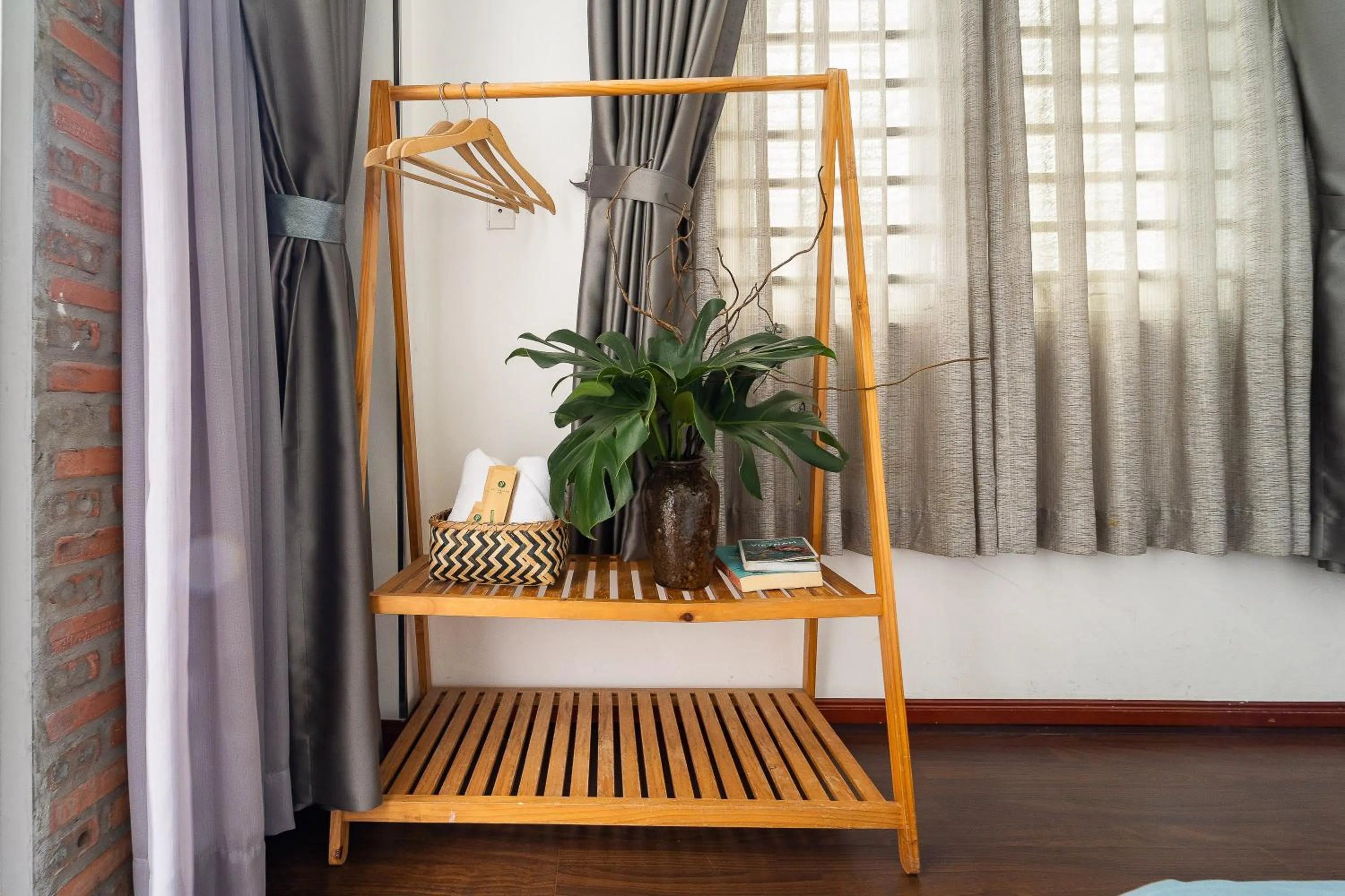 wardrobe, Bed in Cactusland Homestay - Tran Hung Dao