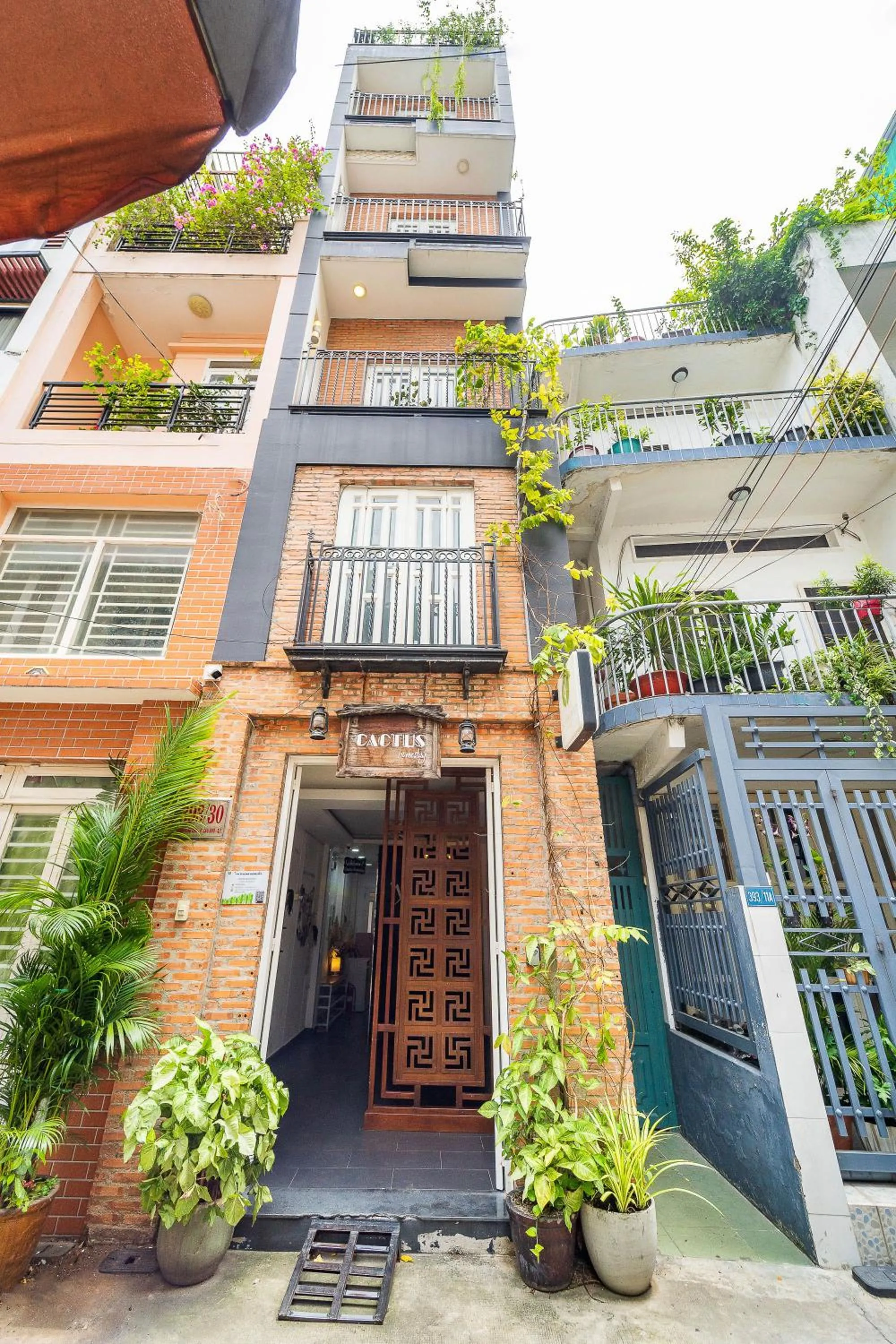 Property building in Cactusland Homestay - Tran Hung Dao