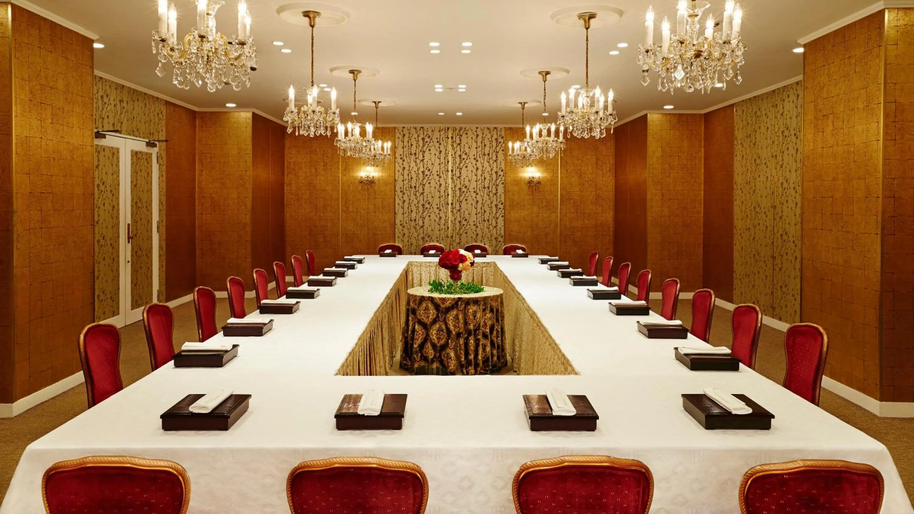 Banquet/Function facilities in RIHGA Royal Hotel Osaka, Vignette Collection by IHG