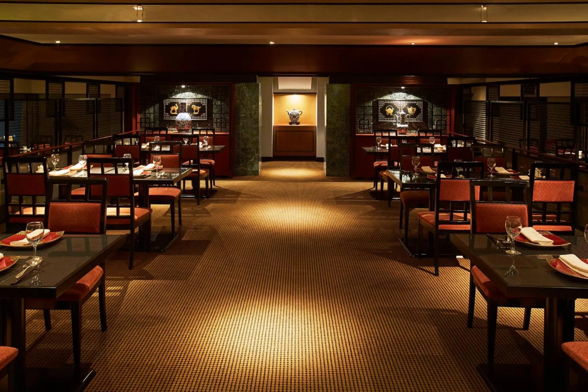 Restaurant/places to eat in RIHGA Royal Hotel Osaka, Vignette Collection by IHG