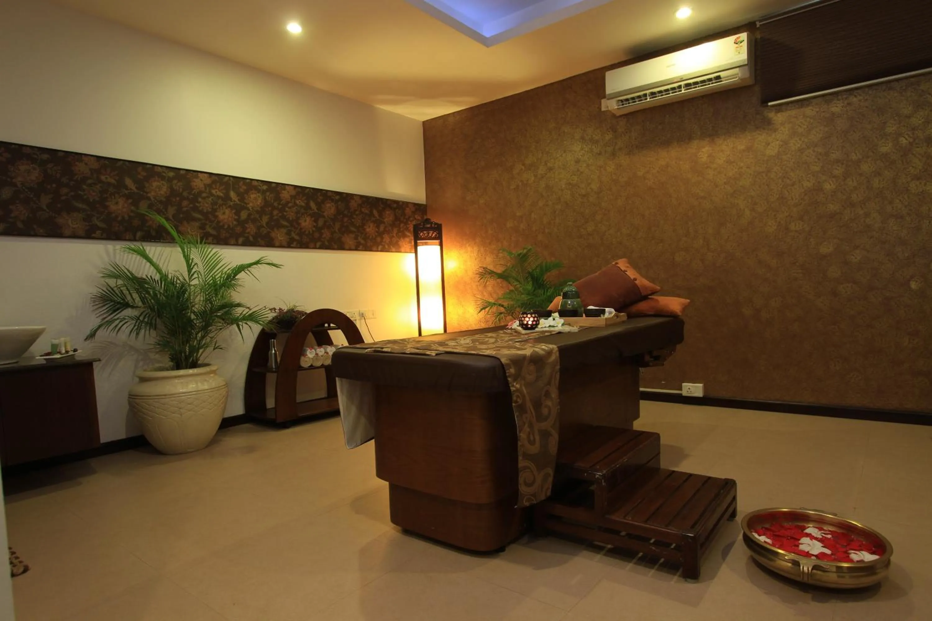 Massage in Silent Shores Resort & Spa