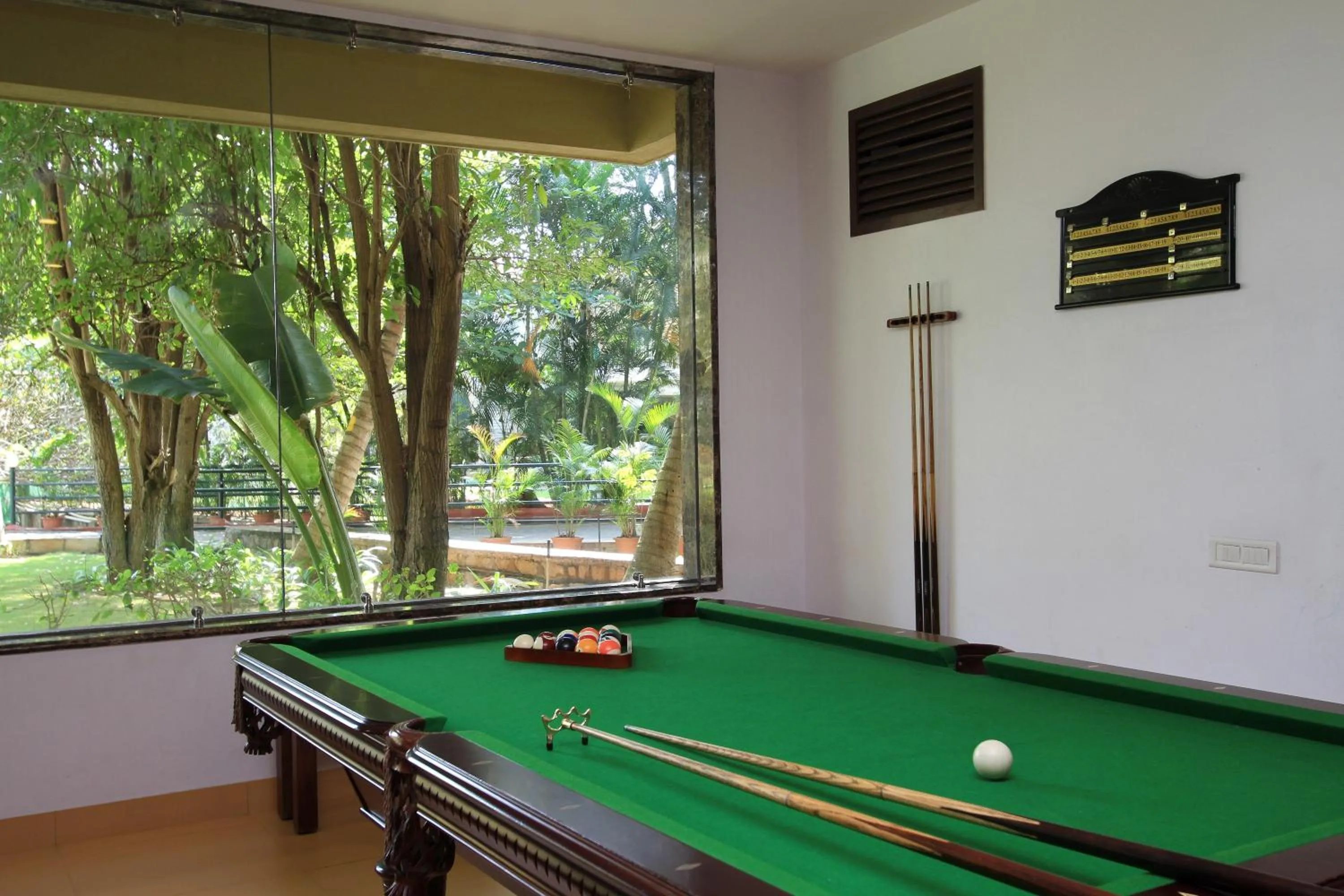 Billiard in Silent Shores Resort & Spa