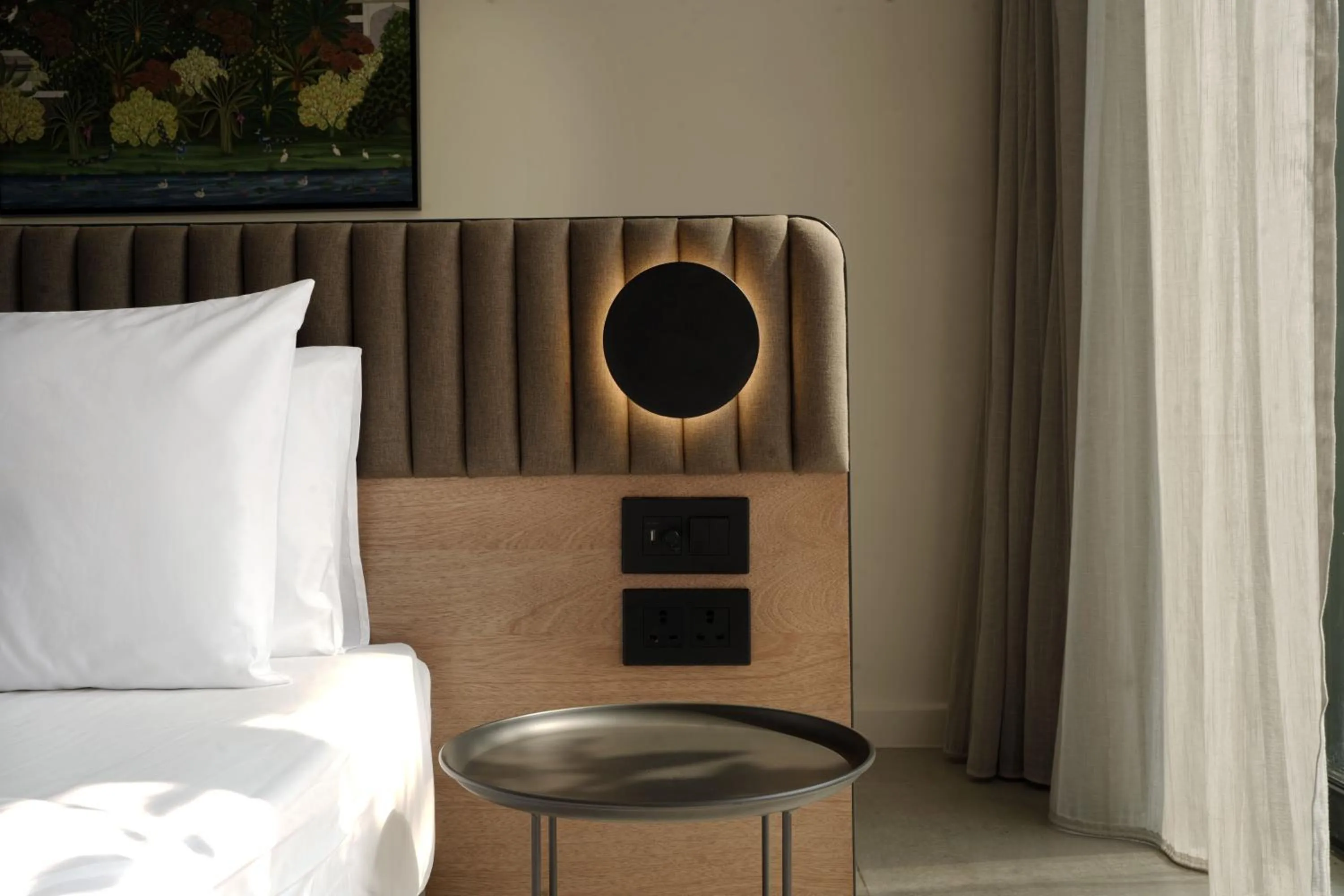 Bed in Best Western Resort Country Club