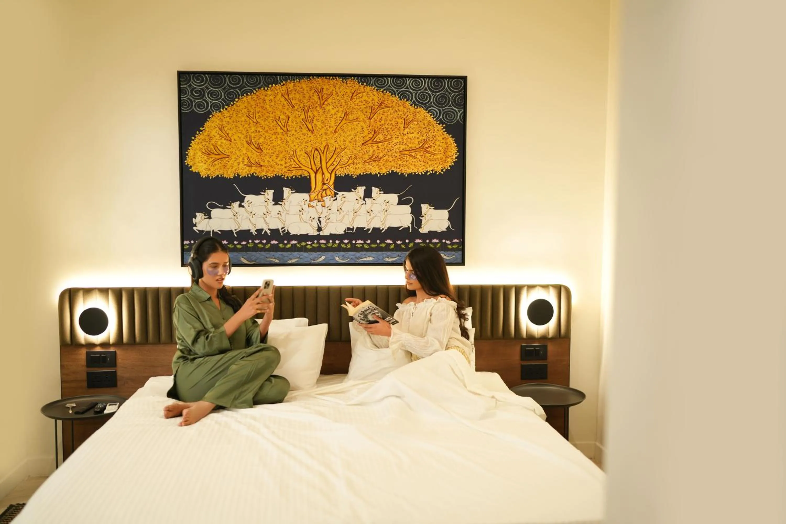 Bedroom, Bed in Resort Country Club, Manesar - WorldHotels Distinctive