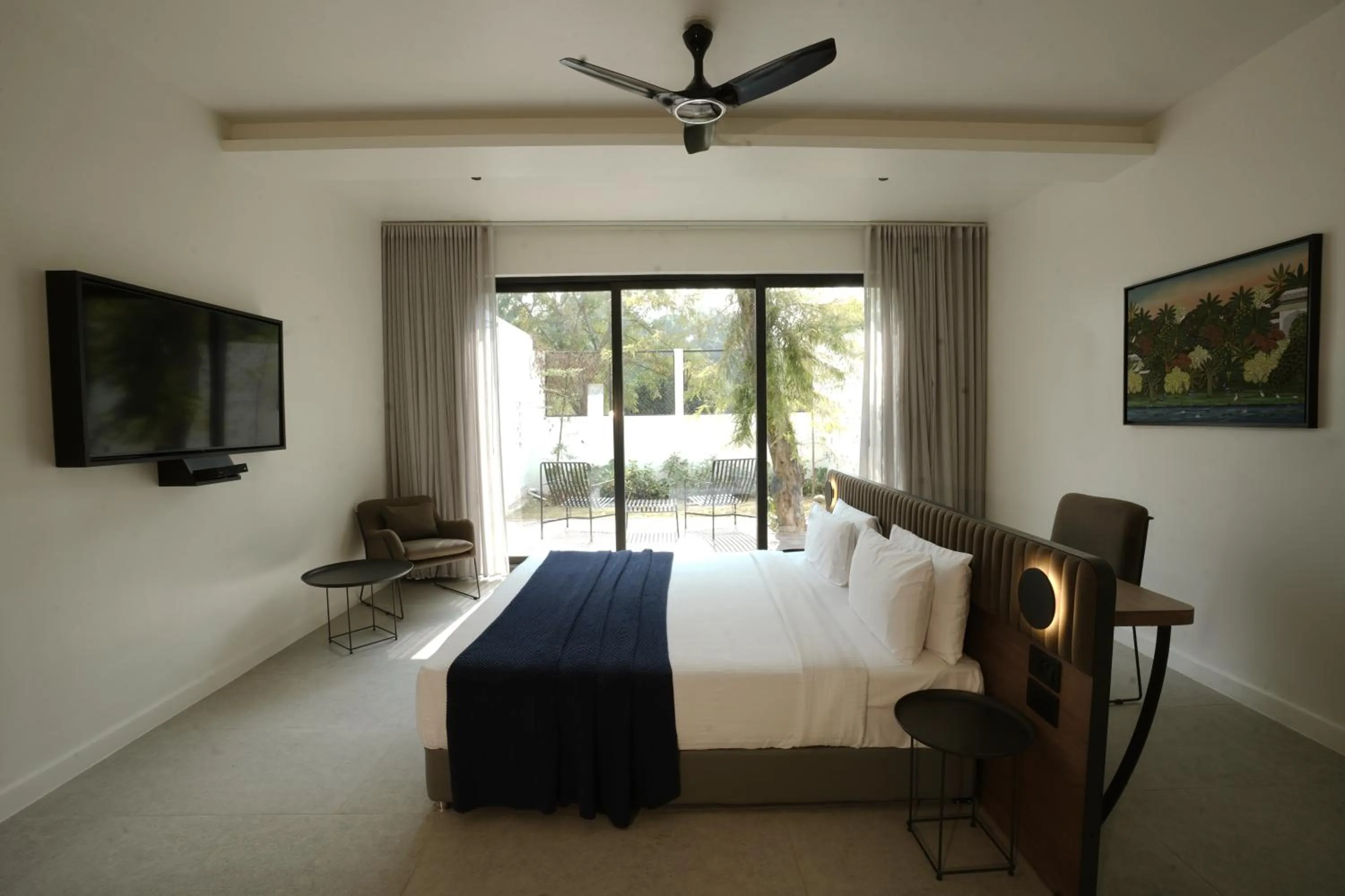 Bedroom, Bed in Resort Country Club, Manesar - WorldHotels Distinctive