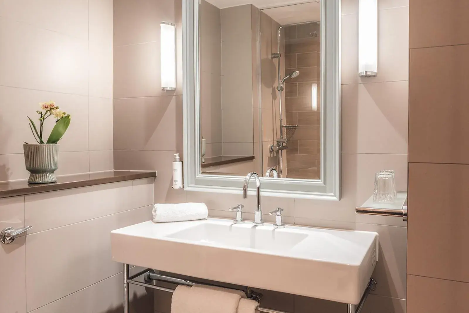 Signature Twin Room in The Belfry Hotel & Resort Signature Twin Room in The Belfry Hotel & Resort