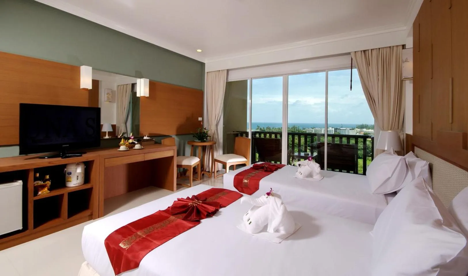 Sea view, Bed in Princess Seaview Resort & Spa - SHA Plus