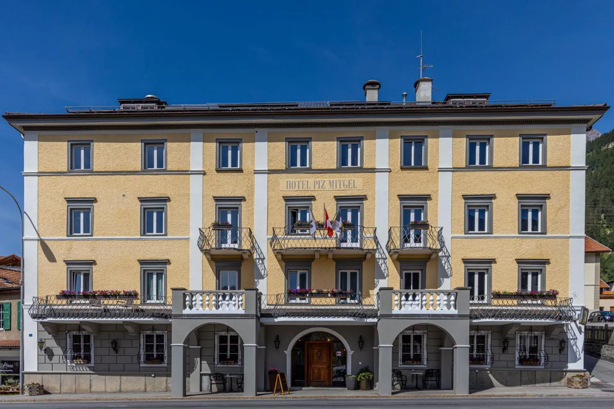 Hotel Piz Mitgel Hotel Piz Mitgel